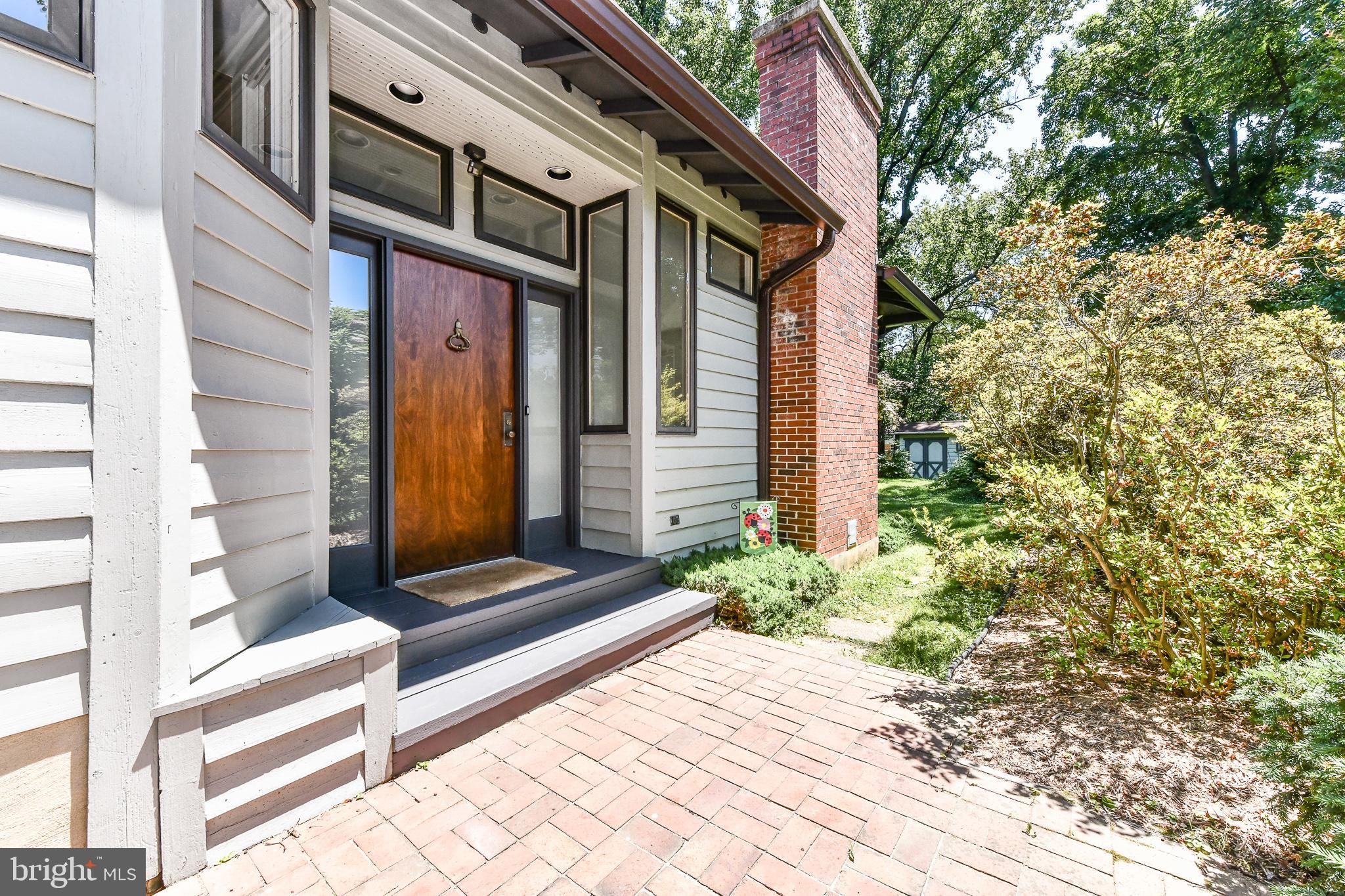 VIENNA WOODS - Residential Lease