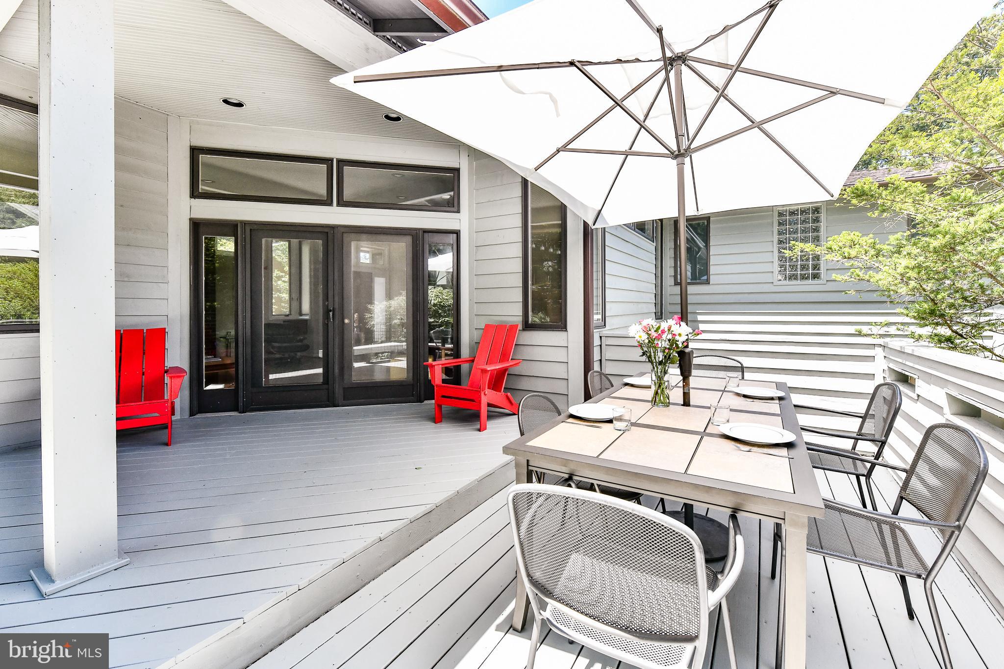 VIENNA WOODS - Residential Lease