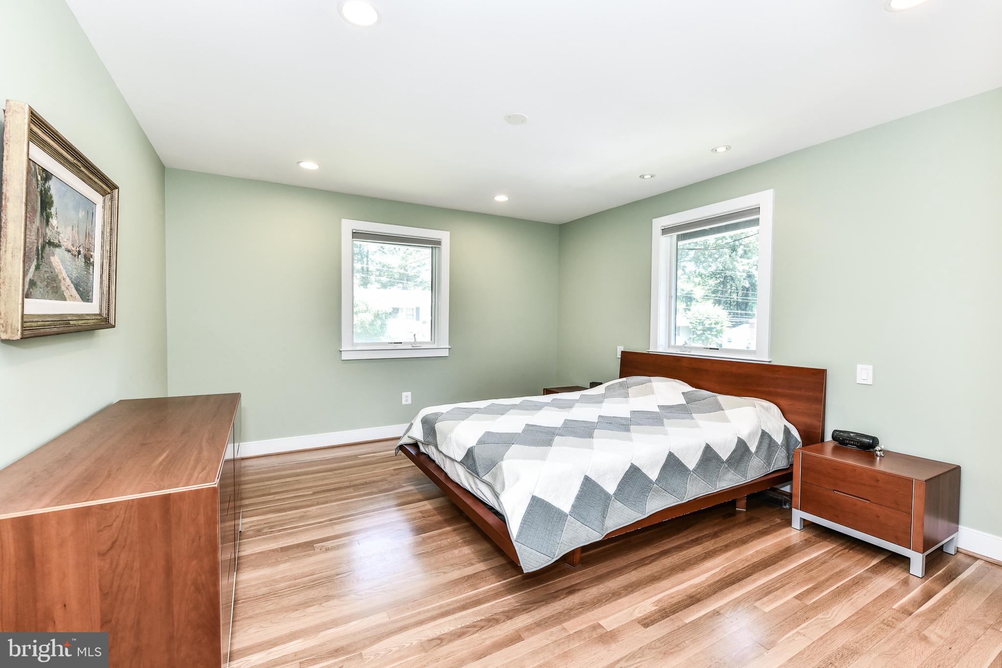 VIENNA WOODS - Residential Lease