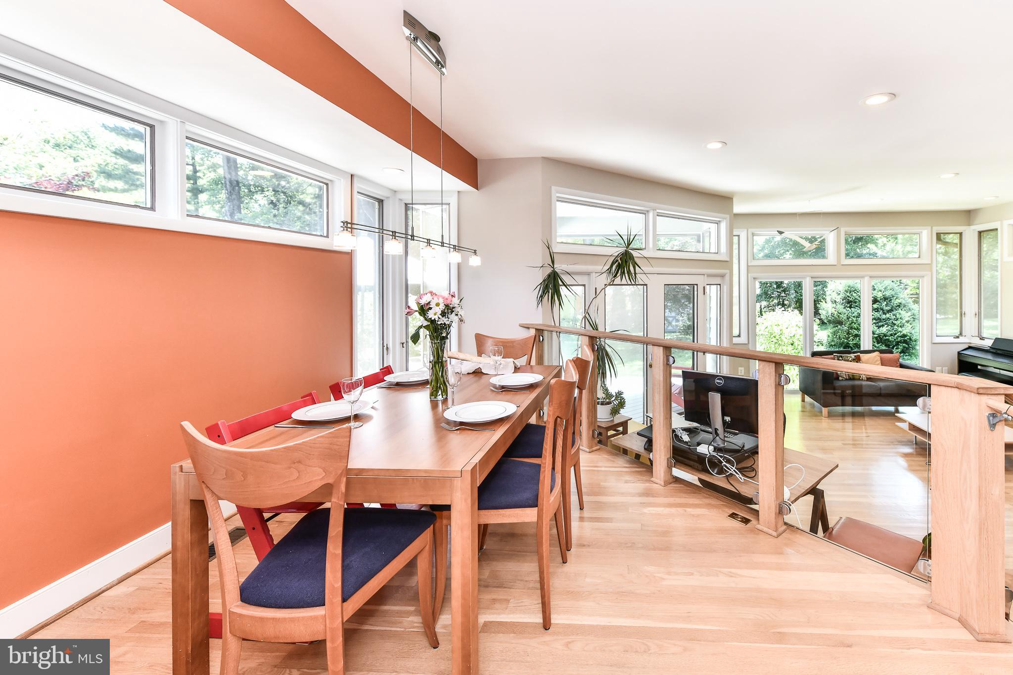 VIENNA WOODS - Residential Lease