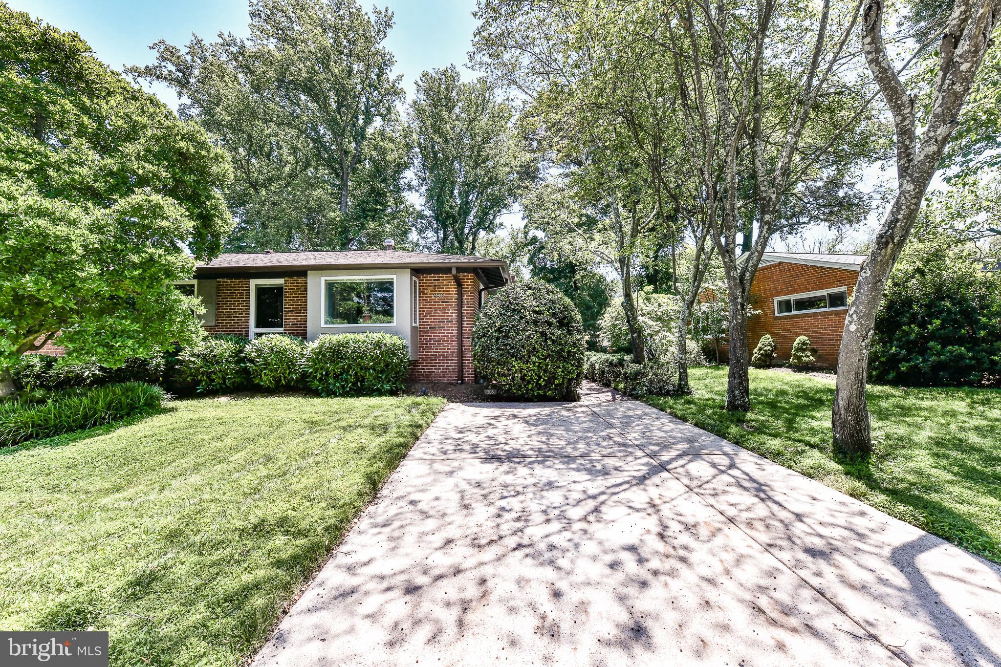 VIENNA WOODS - Residential Lease