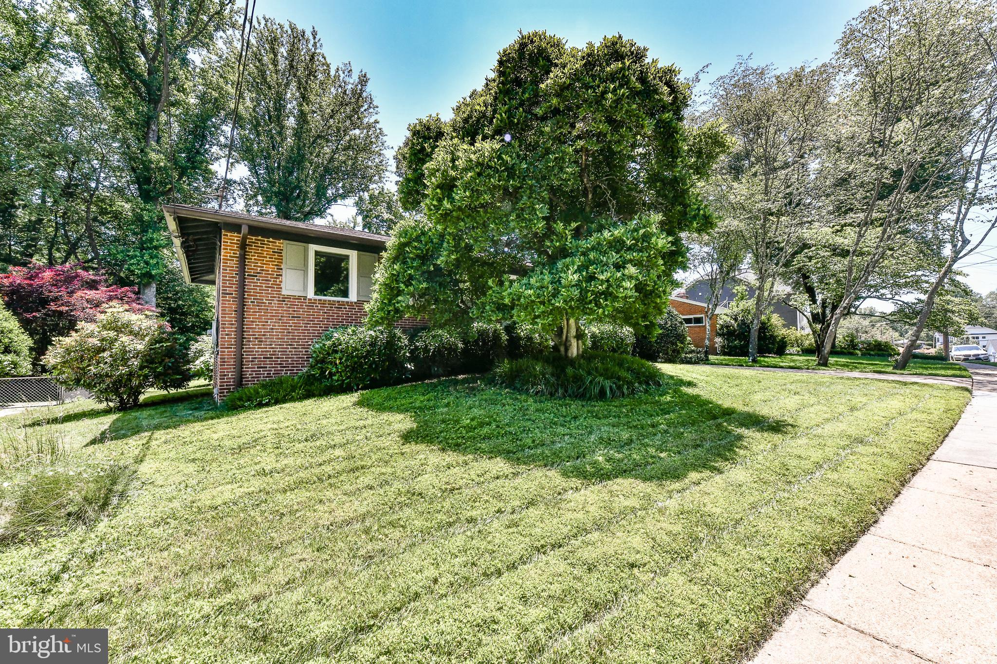 VIENNA WOODS - Residential Lease