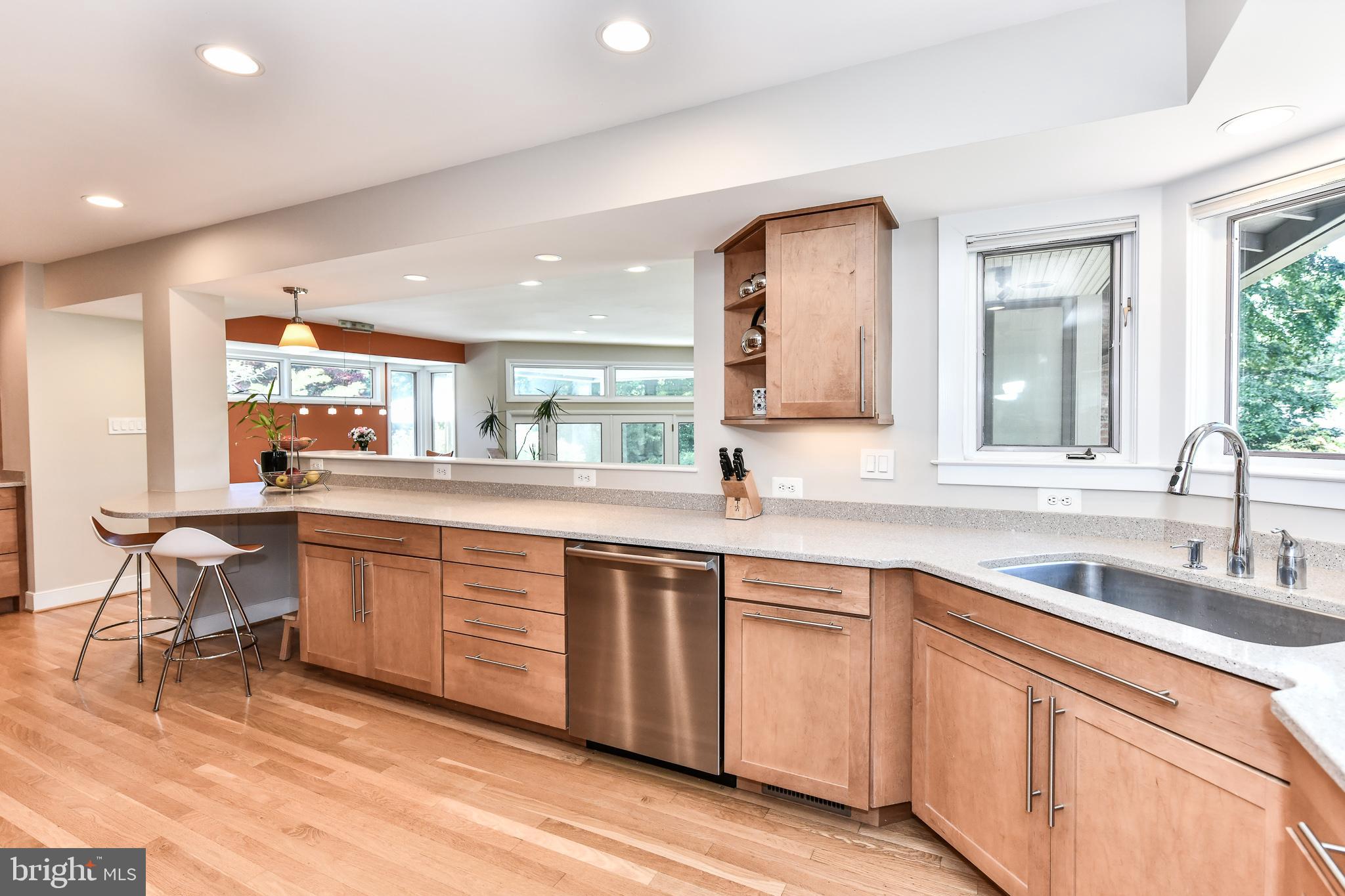 VIENNA WOODS - Residential Lease