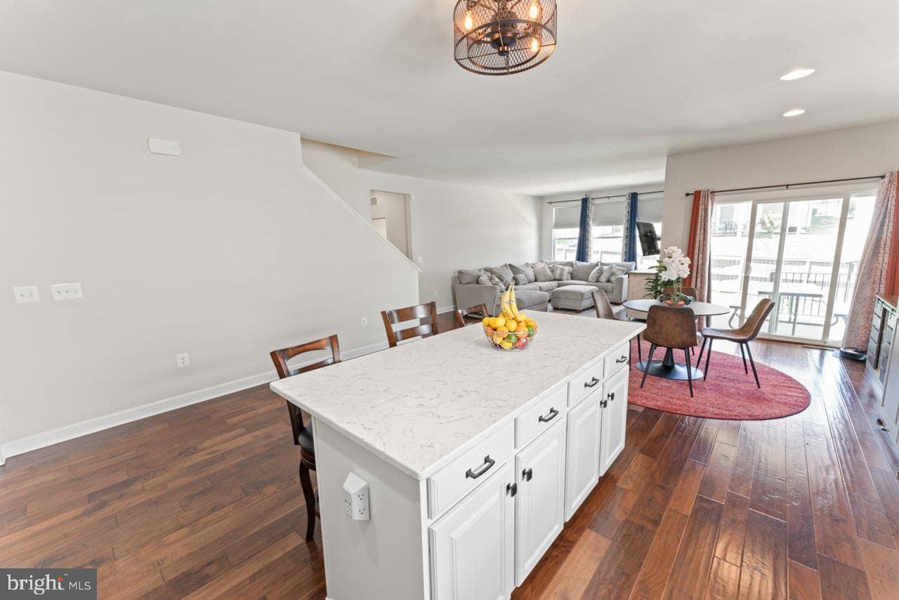 980 CORIANDER LANE