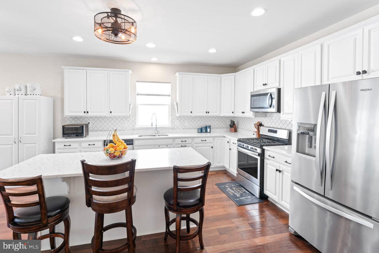 980 CORIANDER LANE