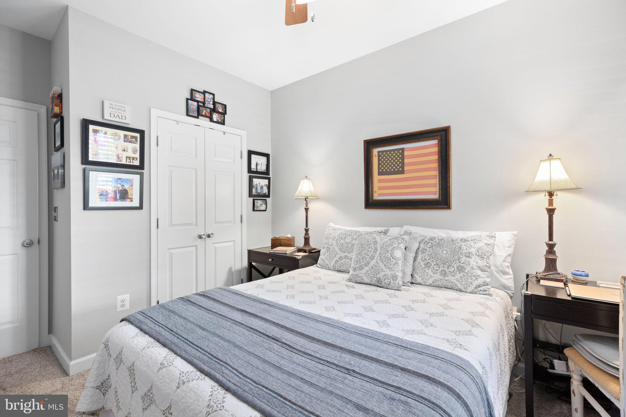 COBBLESTONE SQUARE - Residential