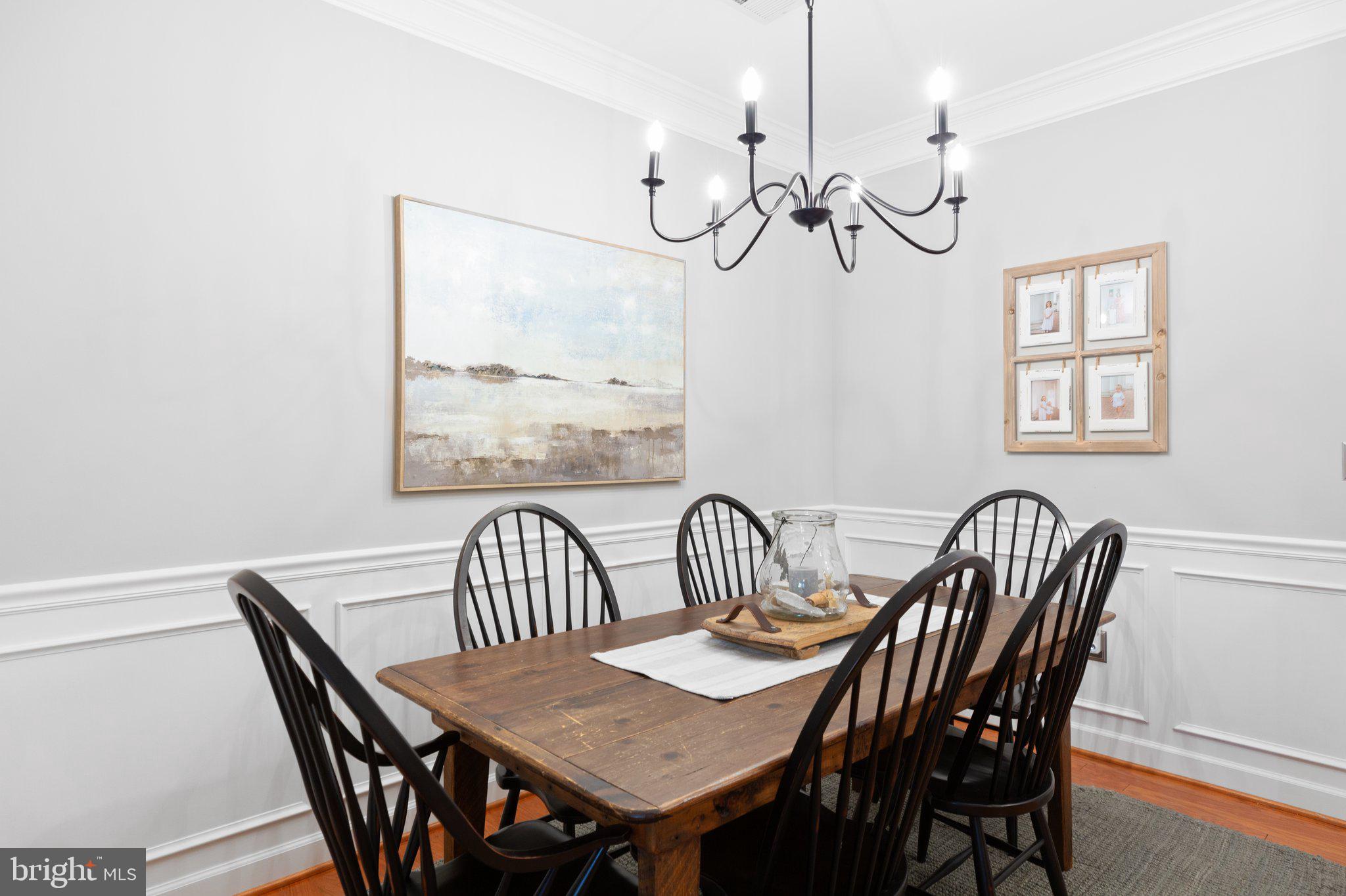 COBBLESTONE SQUARE - Residential