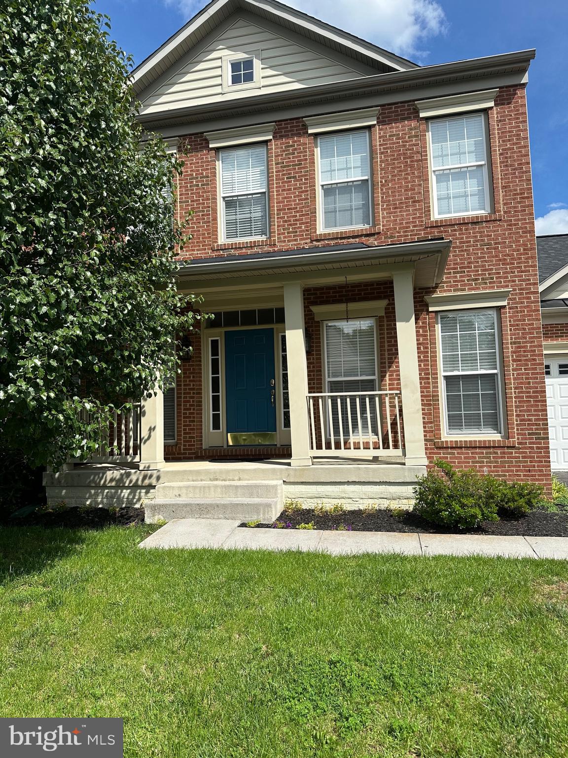 112 MEADOW VIEW DRIVE