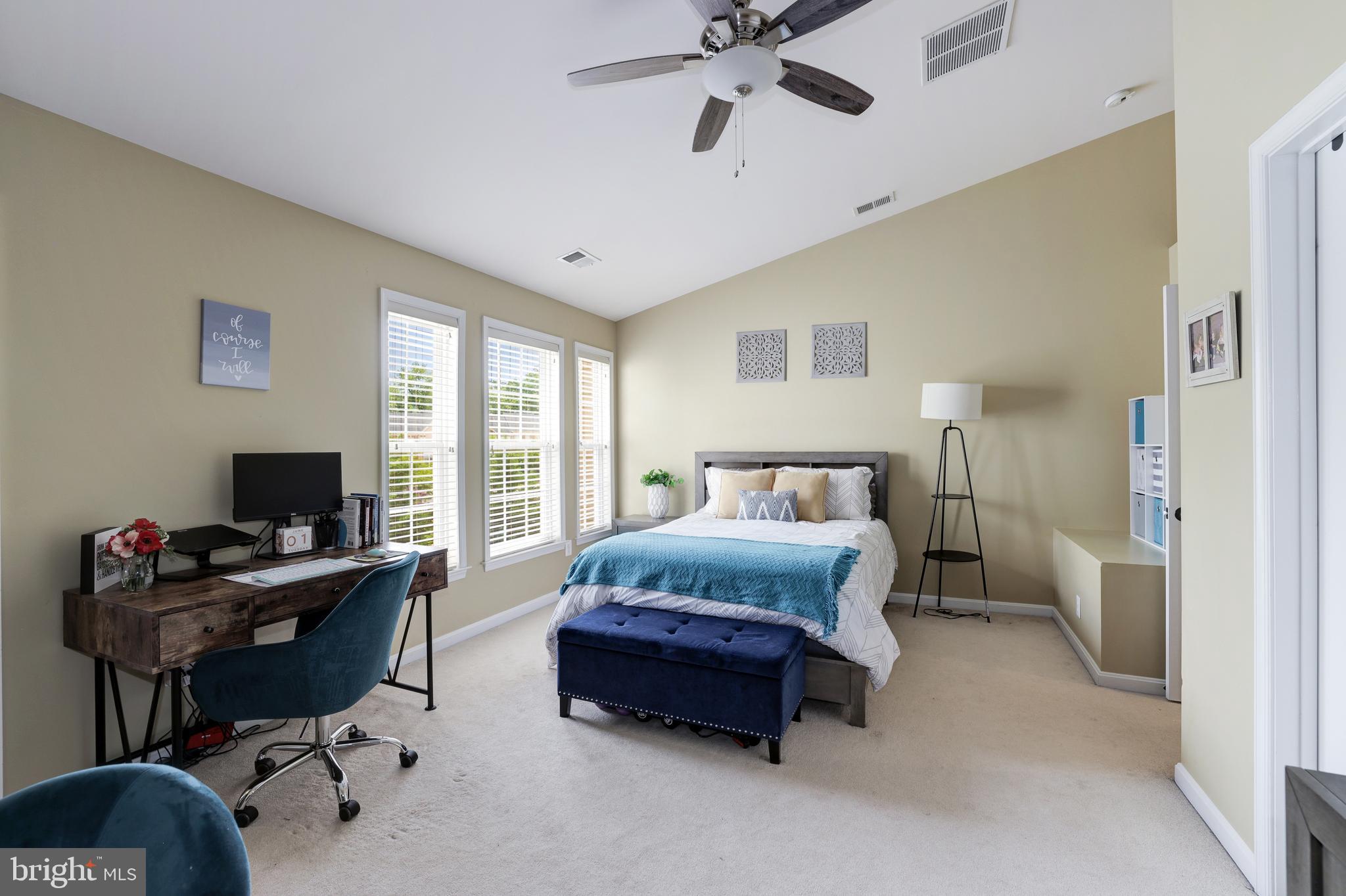 BROADLANDS - Residential Lease