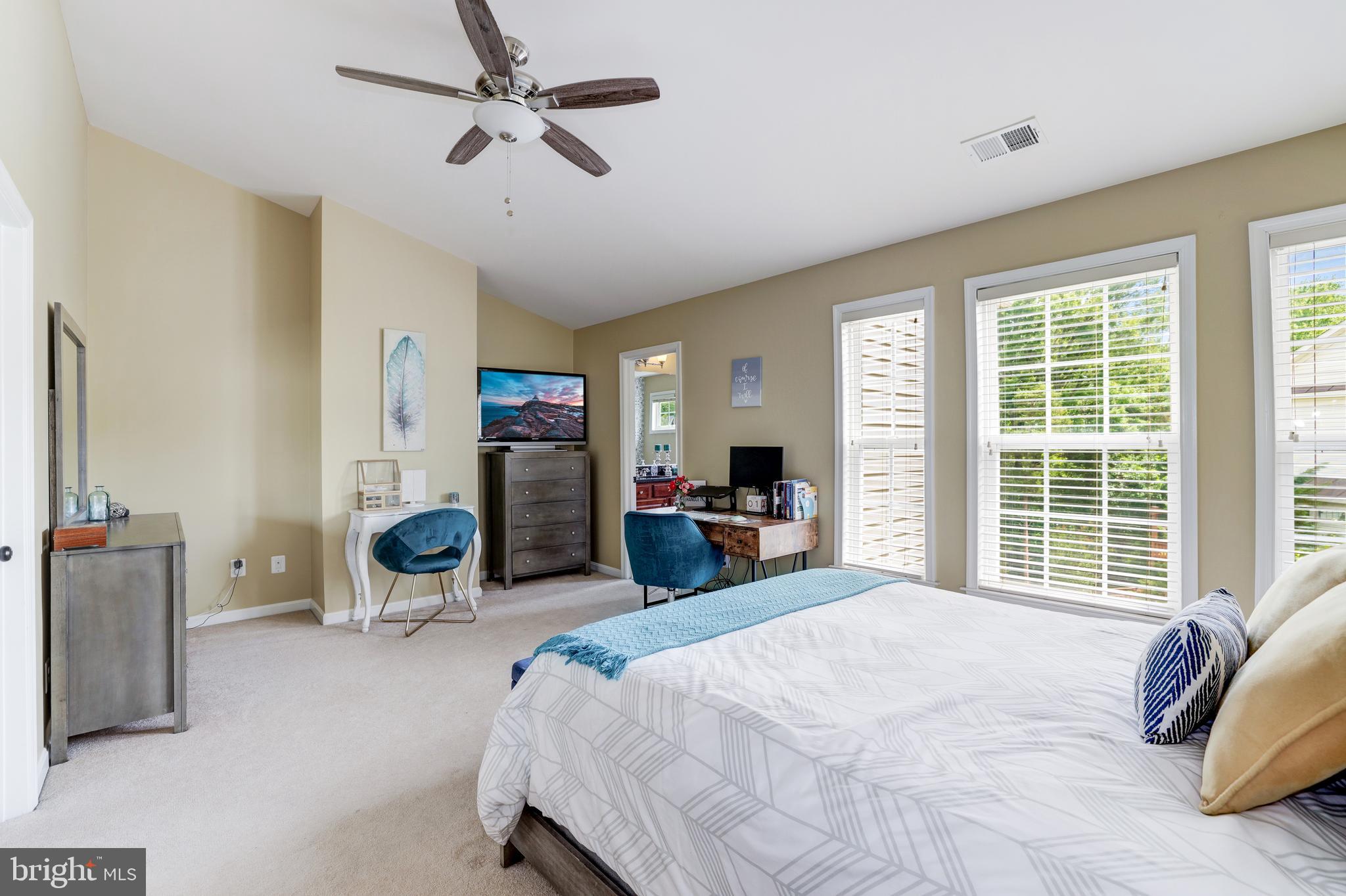 BROADLANDS - Residential Lease