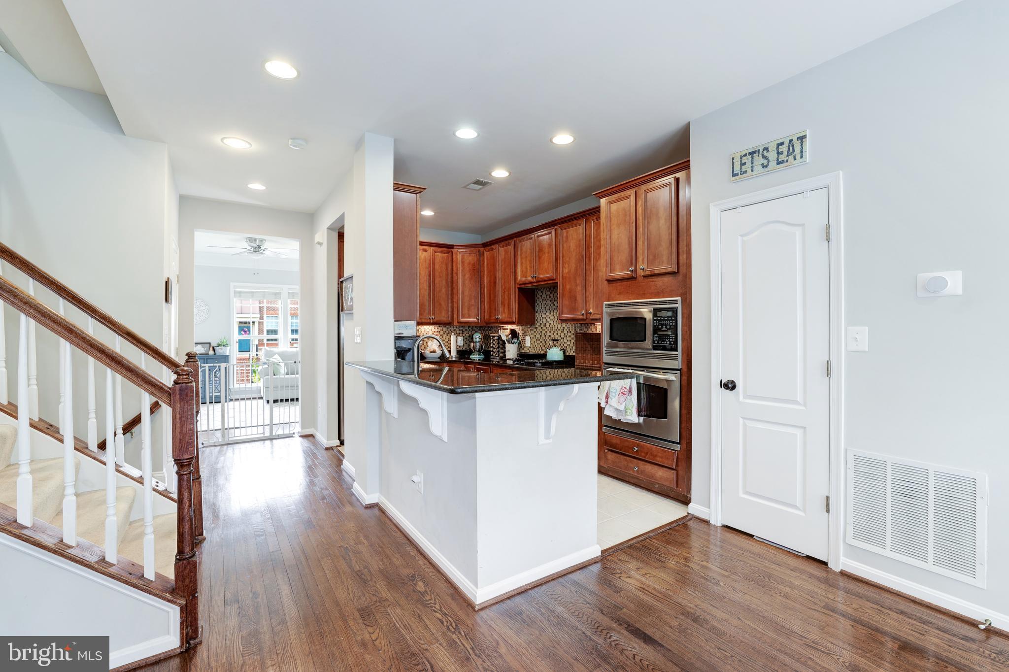 BROADLANDS - Residential Lease