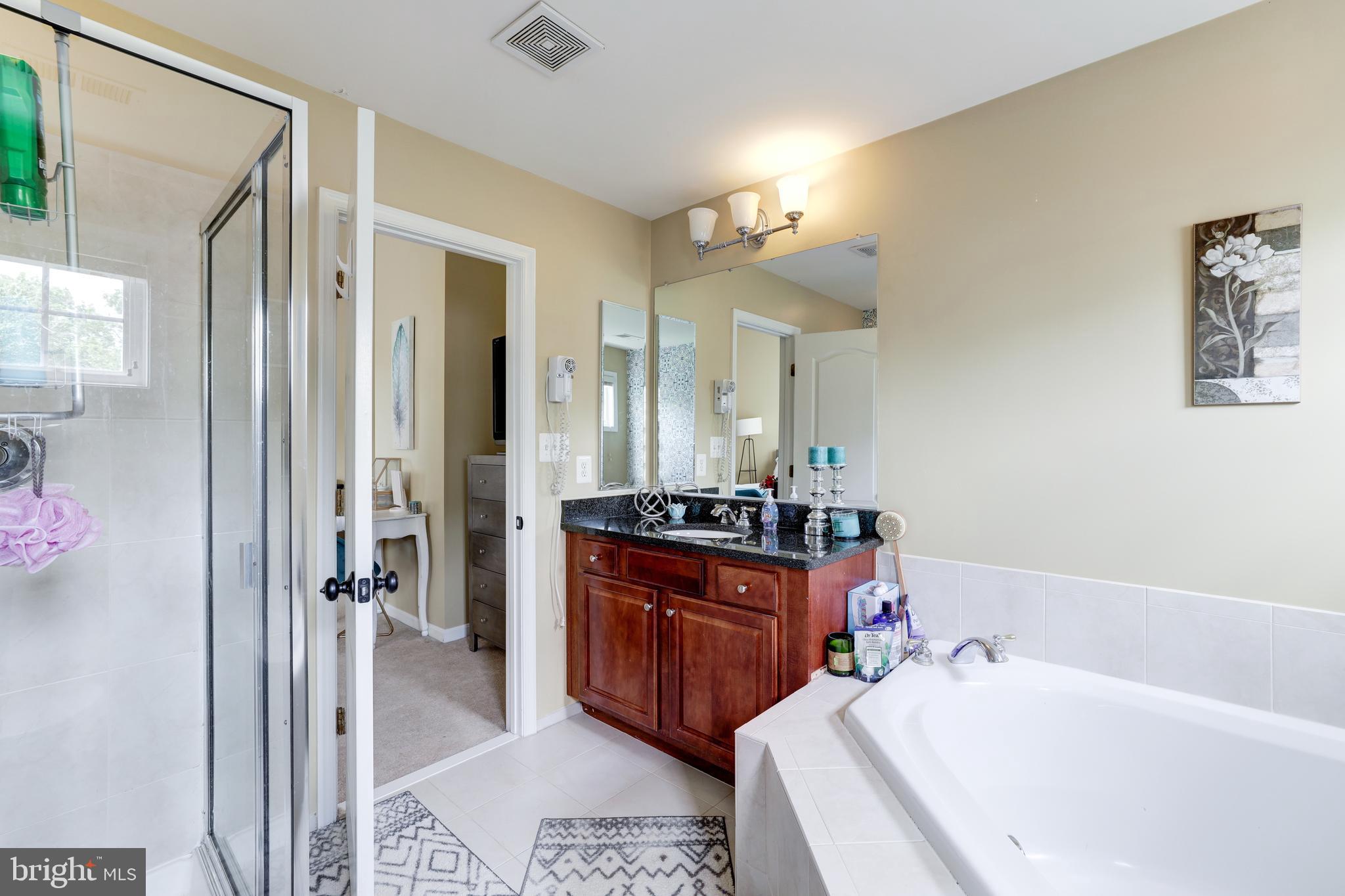 BROADLANDS - Residential Lease