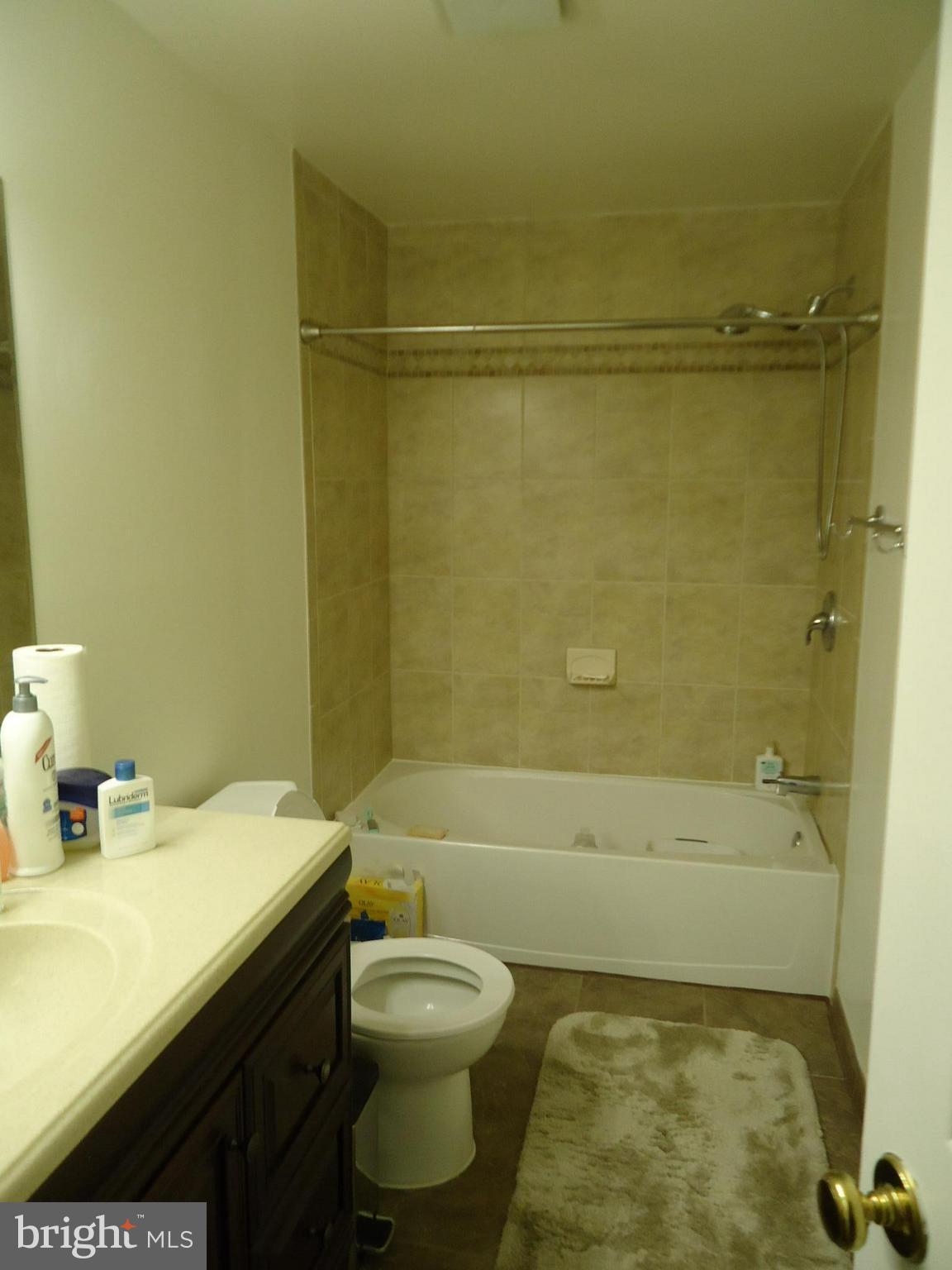 CARDINAL GLEN - Residential Lease