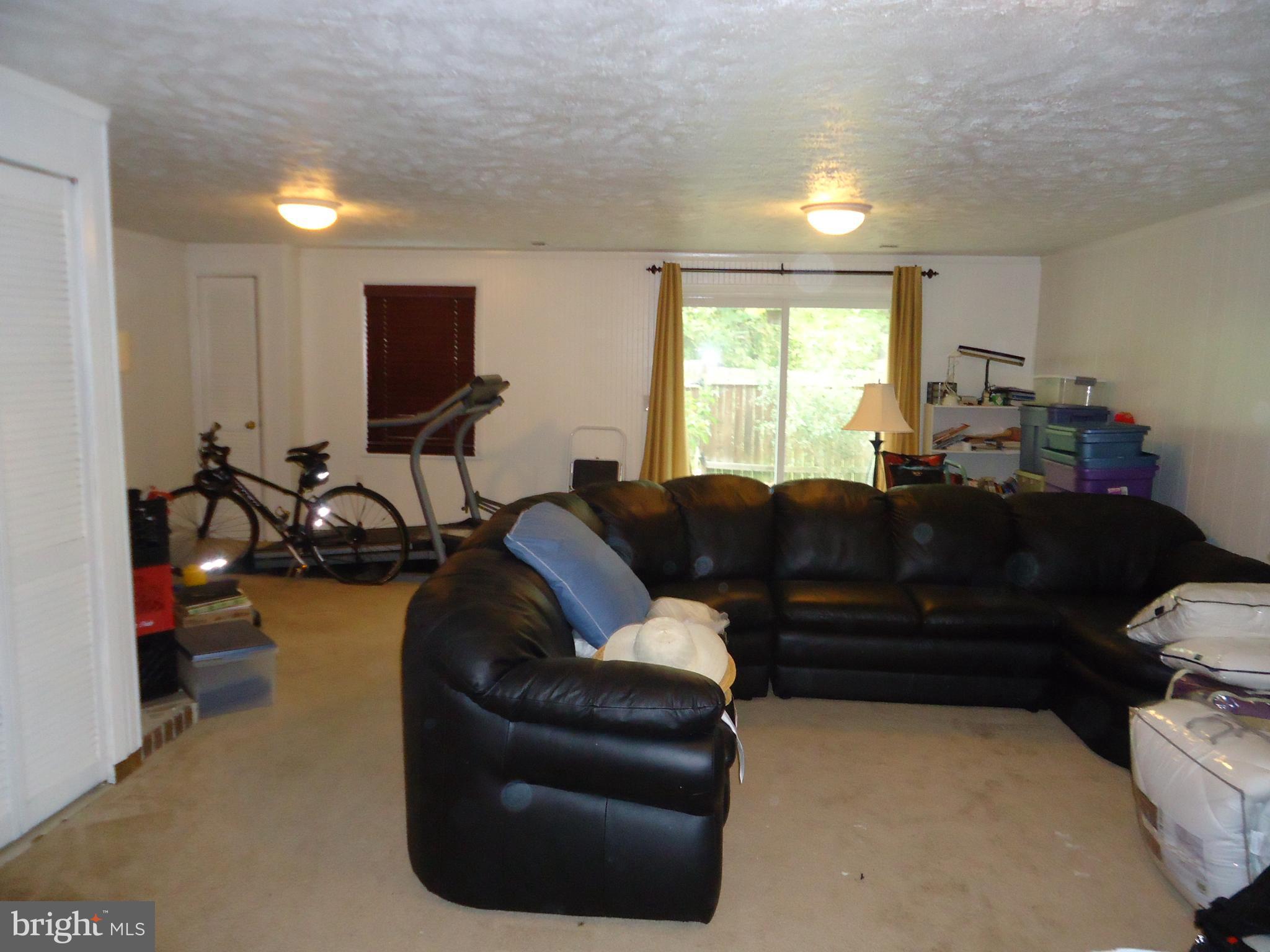 CARDINAL GLEN - Residential Lease