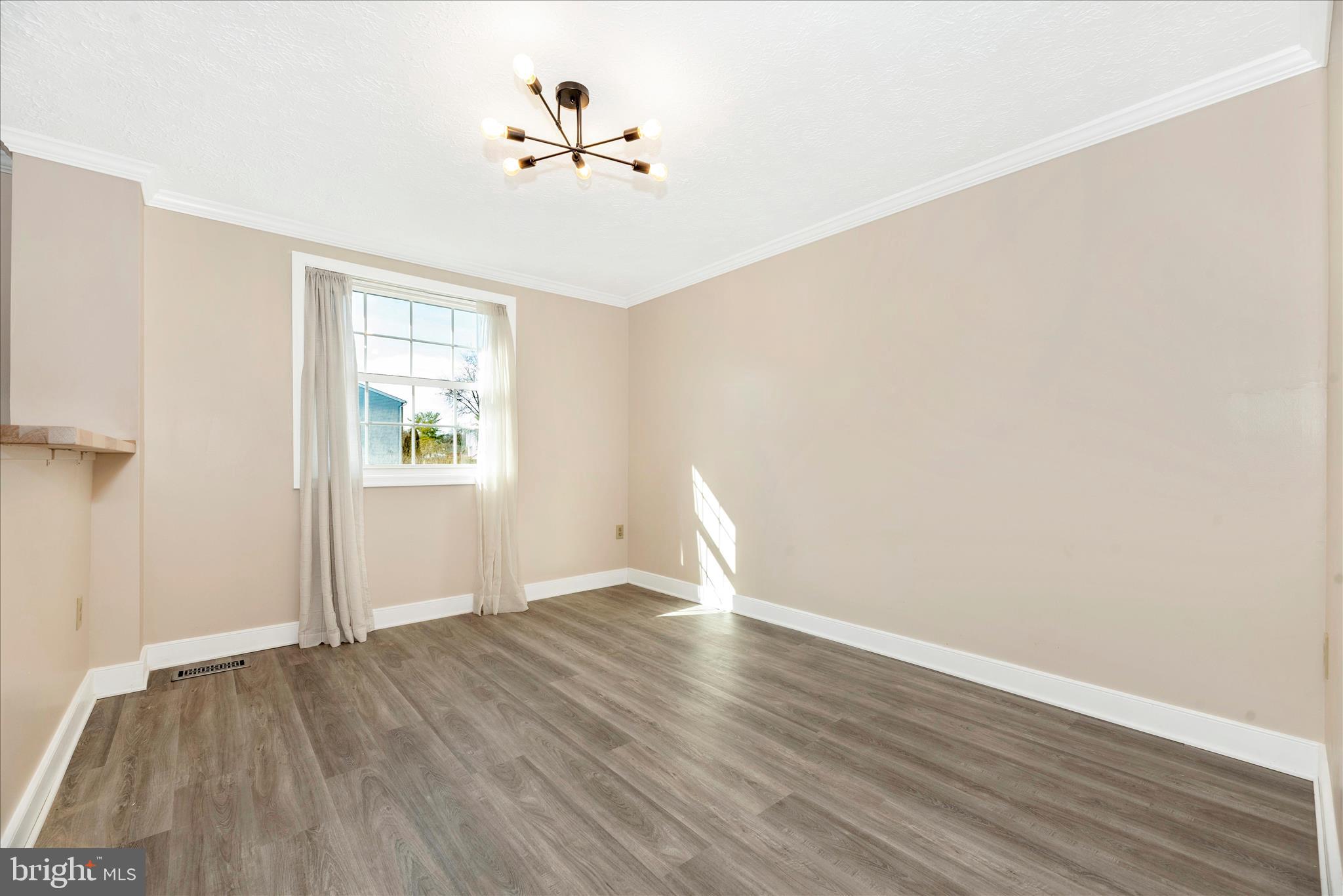 FARMBROOK - Residential Lease