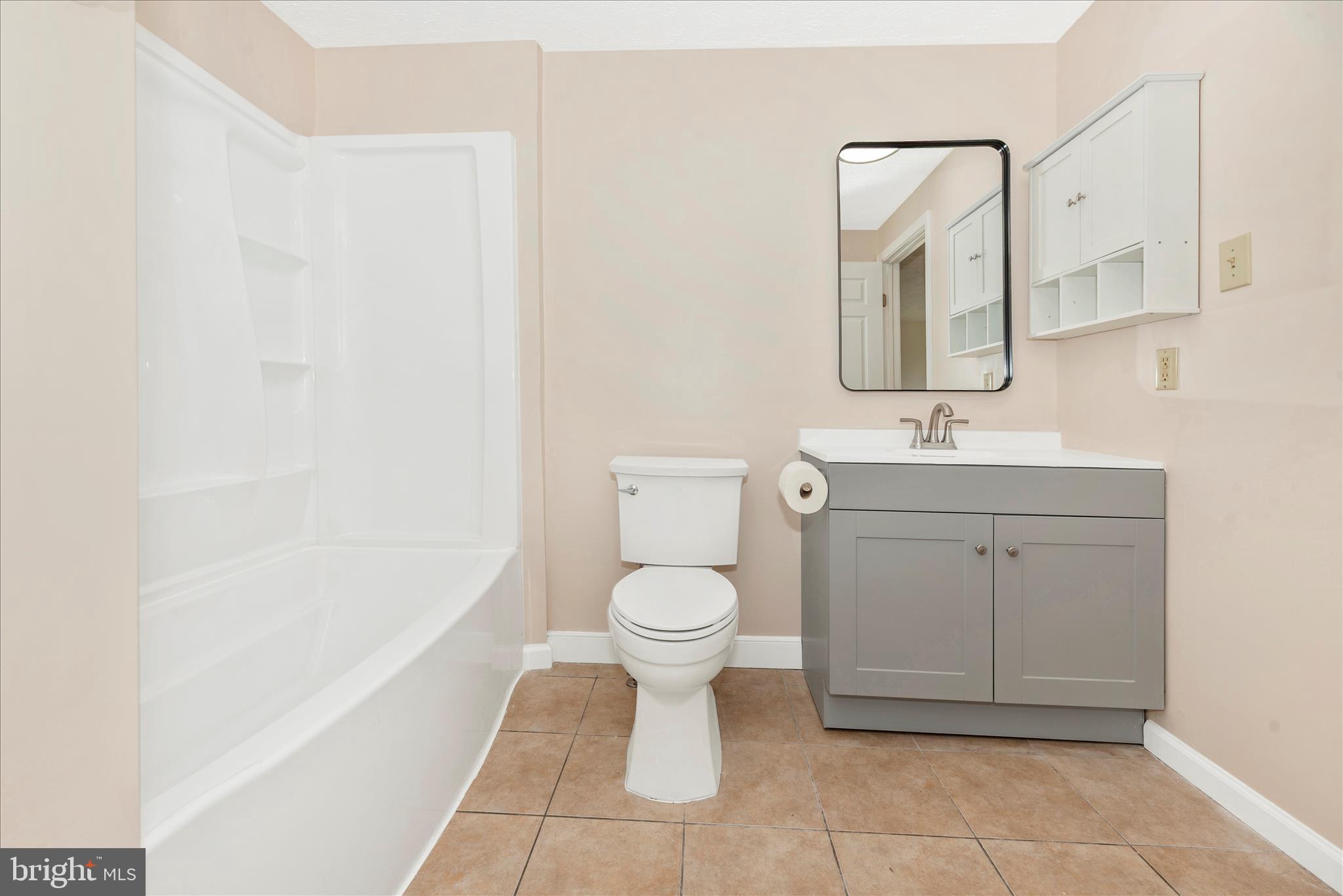 FARMBROOK - Residential Lease