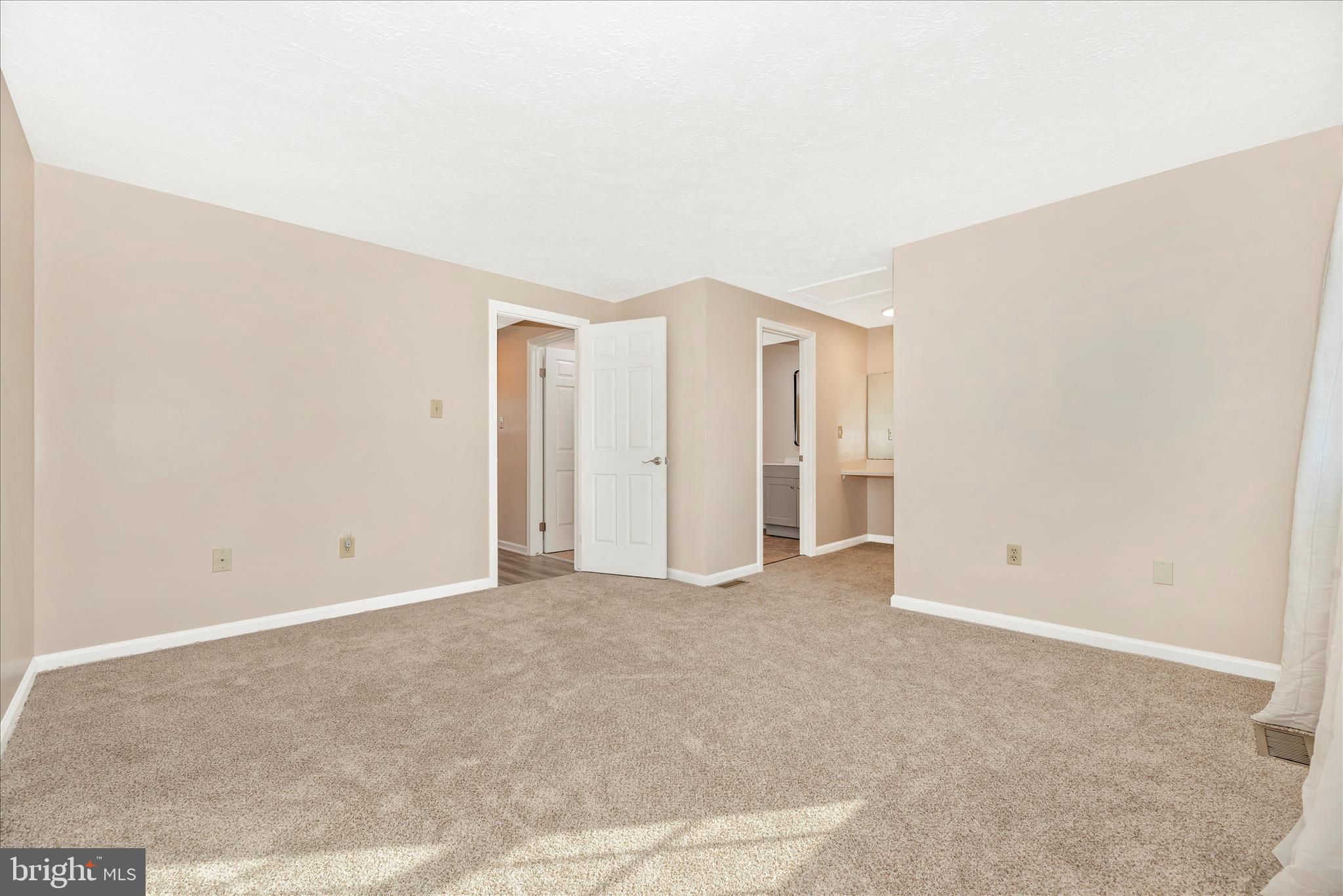 FARMBROOK - Residential Lease