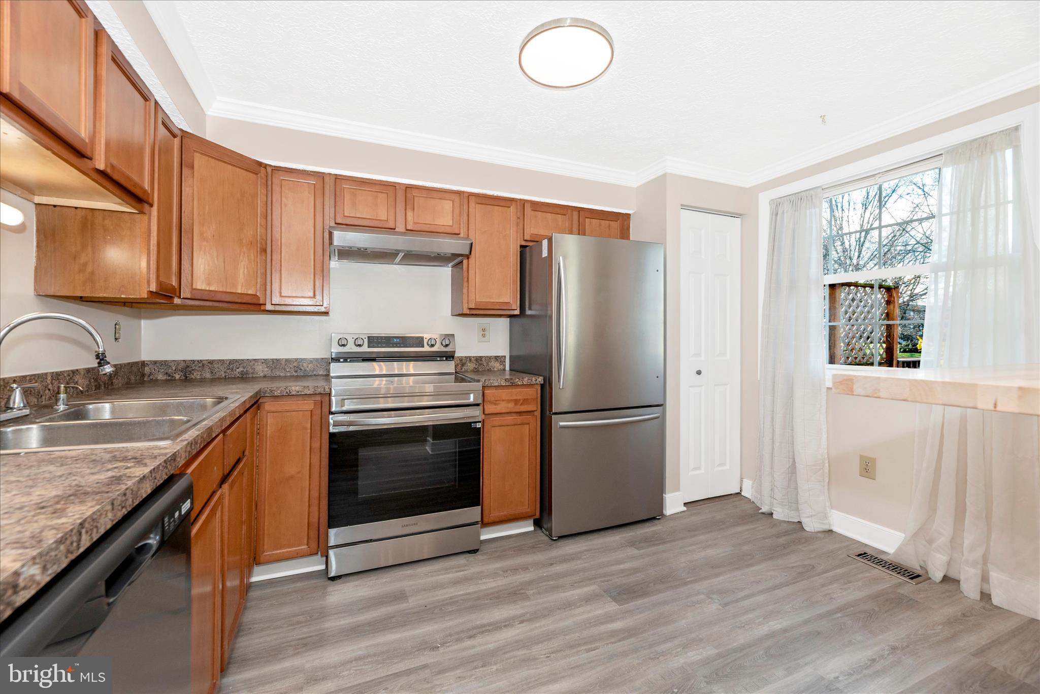 FARMBROOK - Residential Lease