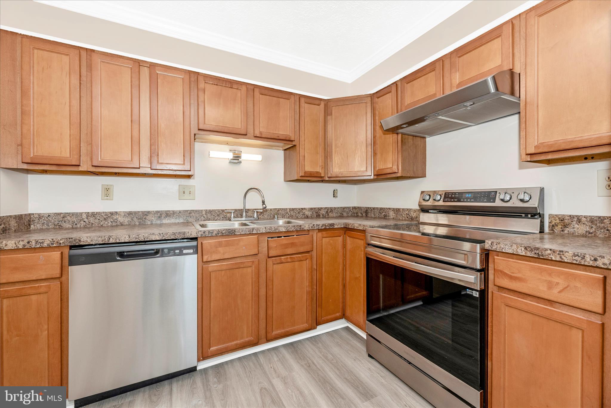 FARMBROOK - Residential Lease