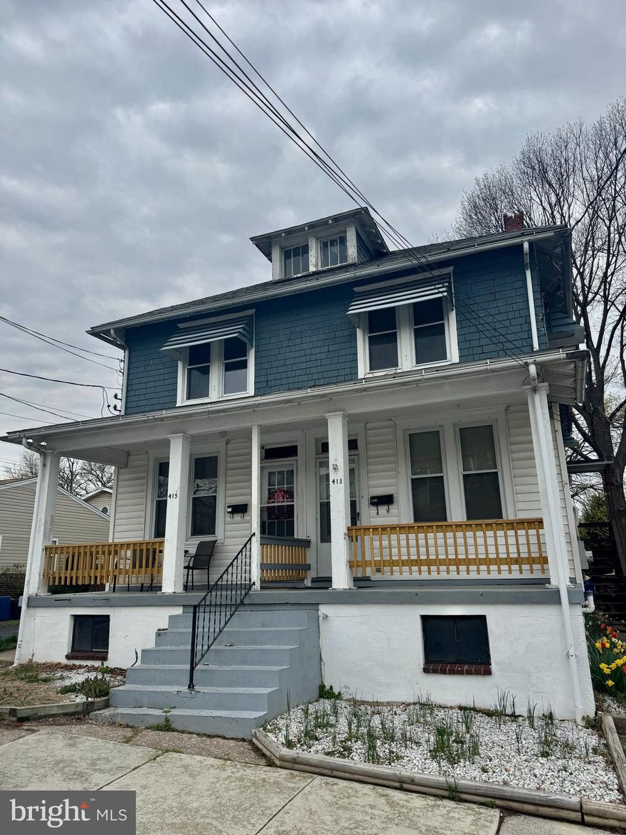 This  4-unit property offers a great opportunity to add value across all four units. The building features a versatile unit mix with one studio, one 1-bedroom, and two 2-bedroom units, making it appealing to a wide range of tenants.
Each tenant pays their own electric heat and gas for cooking, while the landlord covers water, sewer, and trash. The property saw updates in 2017, including new windows, fresh paint throughout, and updated flooring in each unit.
Located in the heart of the borough, this is a strong addition to any investor’s portfolio—with immediate rental income and long-term upside through renovation and rent increases.
Don’t miss your chance to own a multi-unit in a desirable location with solid fundamentals and room for growth.