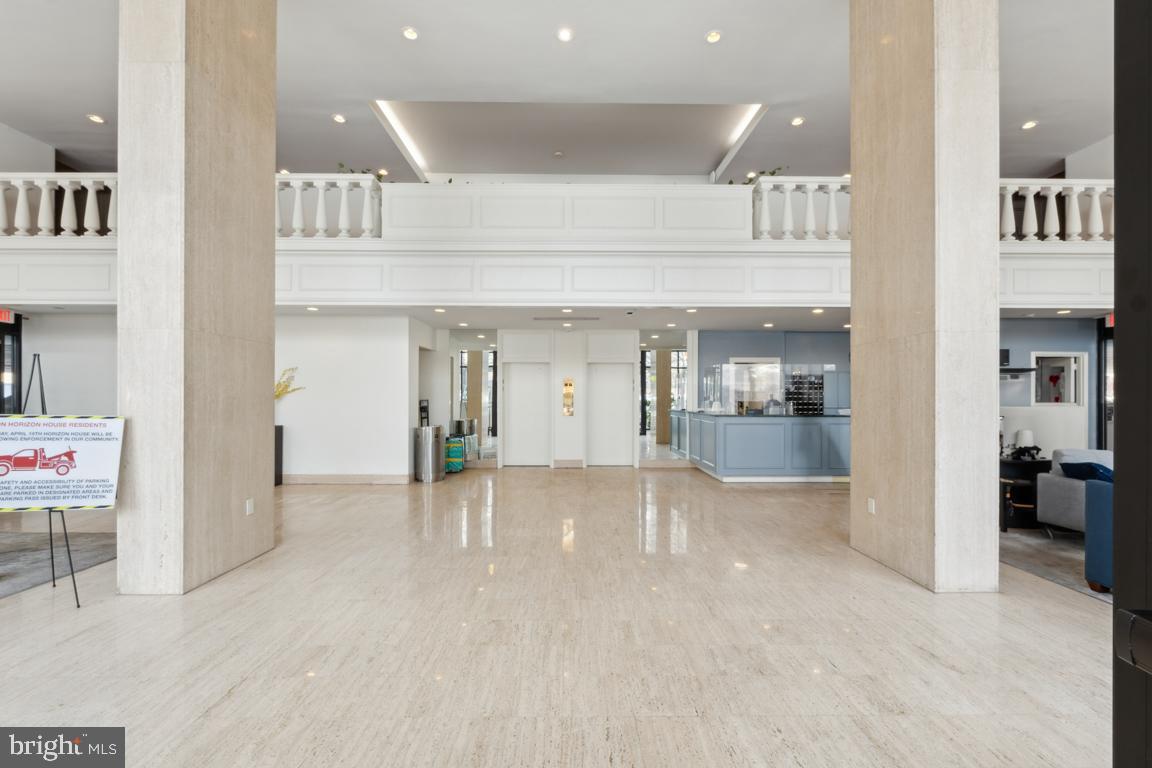 HORIZON HOUSE - Residential