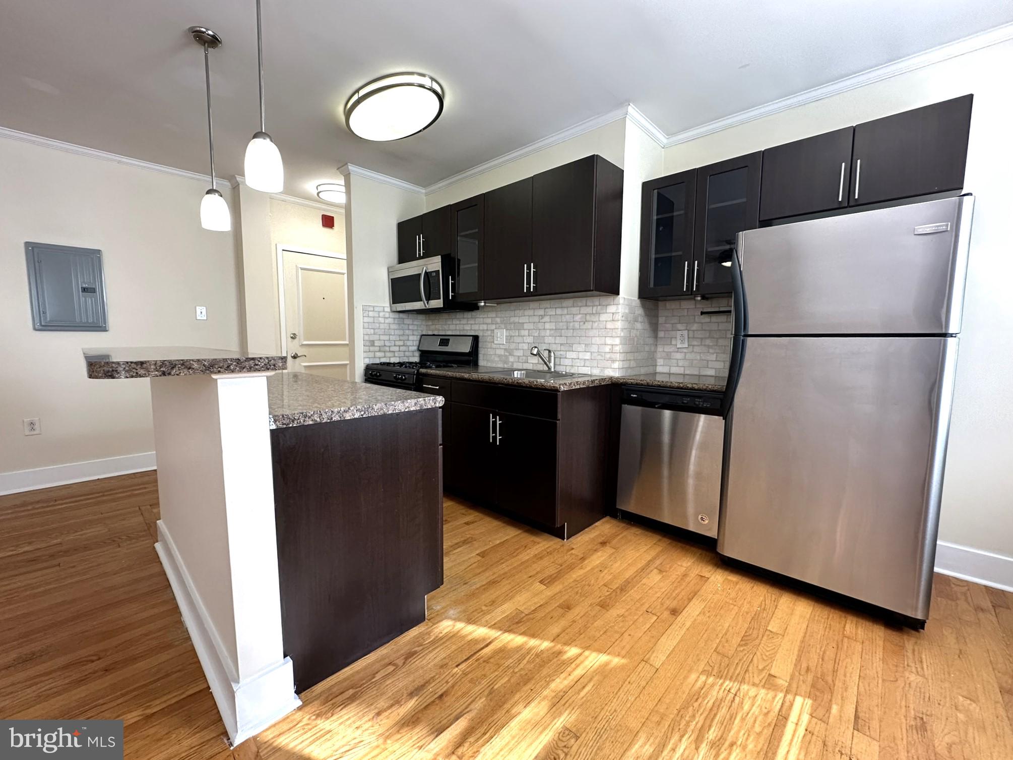 This 1-Bedroom/1-Bathroom apartment is located in the highly desirable Cloverly Park Apartments in East Falls! Perfectly situated between Manayunk and Germantown, you will love having easy access to Thomas Jefferson University, the Queen Lane train station, and countless great shops and restaurants in the area.
*RENT SPECIAL: One Month Free on a Standard 12-Month lease if tenants move-in by 10/01/25 (Advertised price reflects this rent special)*
Enter the apartment and fall in love with the space and functionality it offers. The living room includes original hardwood flooring, tall ceilings, and large windows which allow tons of natural light to pour in and make the entire space feel incredibly open and bright. There is also a ceiling fan which is perfect for air circulation.
The kitchen looks absolutely stunning and includes everything you need to cook the perfect meal. It includes stone tile flooring, modern cabinetry with brushed nickel hardware, faux granite countertops, and stainless steel appliances.
There is a breakfast bar countertop which is perfect for barstool seating to create an informal dining area. There is additional cabinetry below the countertop which is perfect for additional storage and organization!
The hardwood flooring flows continuously into the bedroom which adds the perfect pop of warmth to the space. The bedroom can accommodate full-sized bed and complete bedroom set with ease! It also includes a spacious closet with mirrored doors.
The upgrades continue throughout the bathroom where you will find stone tile flooring, modern vanity with plenty of storage, and a full-sized bathtub/shower. There is a tile surround which extends along the entire perimeter for added character. This bathroom truly feels like having a spa inside your own home!
Monthly rent includes cooking gas, hot and cold water, sewer, trash & snow removal. There are no additional amenity or administrative fees. Resident is responsible for electric, cable, phone and internet.
In addition to all of the great features throughout the community, you will also love having access to the Resident Lounge with complimentary WiFi and Fitness Center! These amenities are included in rent!
Pets Permitted! $250 pet fee and $25 per month per pet in pet rent. No restrictions, maximum 2 per apartment.
Application Qualifications: Minimum monthly income is 3 times the tenant’s portion of the monthly rent, acceptable rental history, acceptable credit history and acceptable criminal history. More specific information provided with the application.