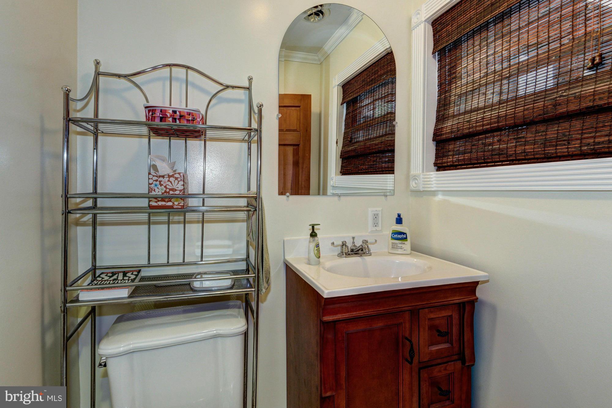 LOCUST POINT - Residential