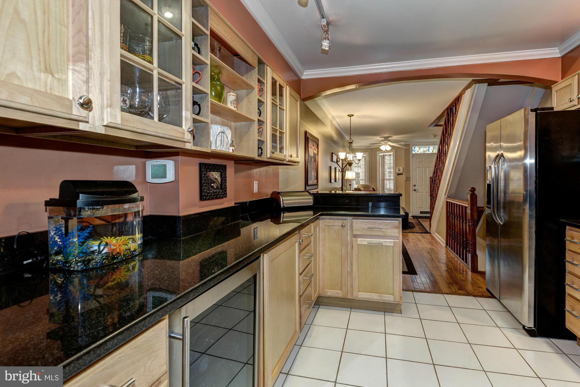 LOCUST POINT - Residential