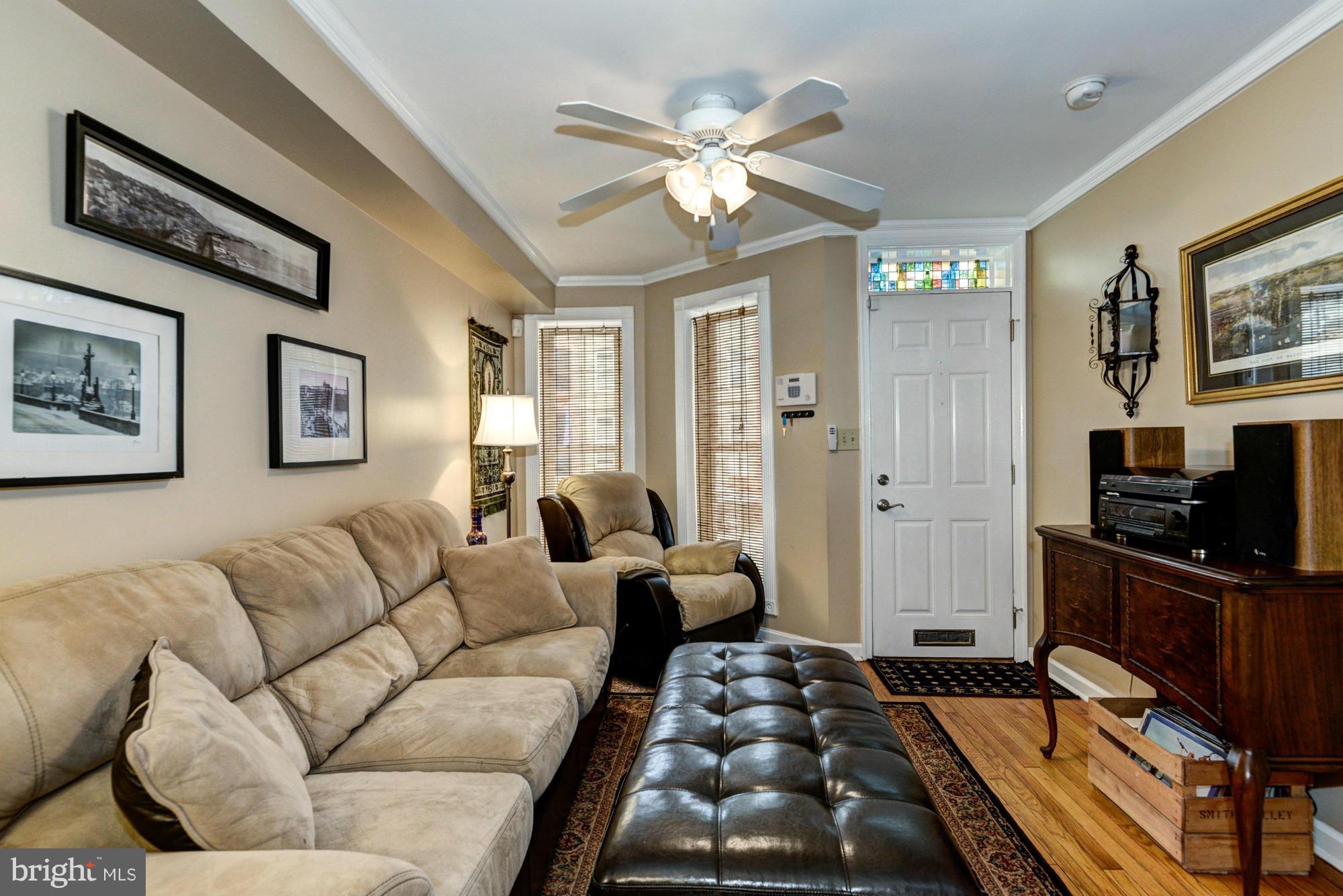 LOCUST POINT - Residential