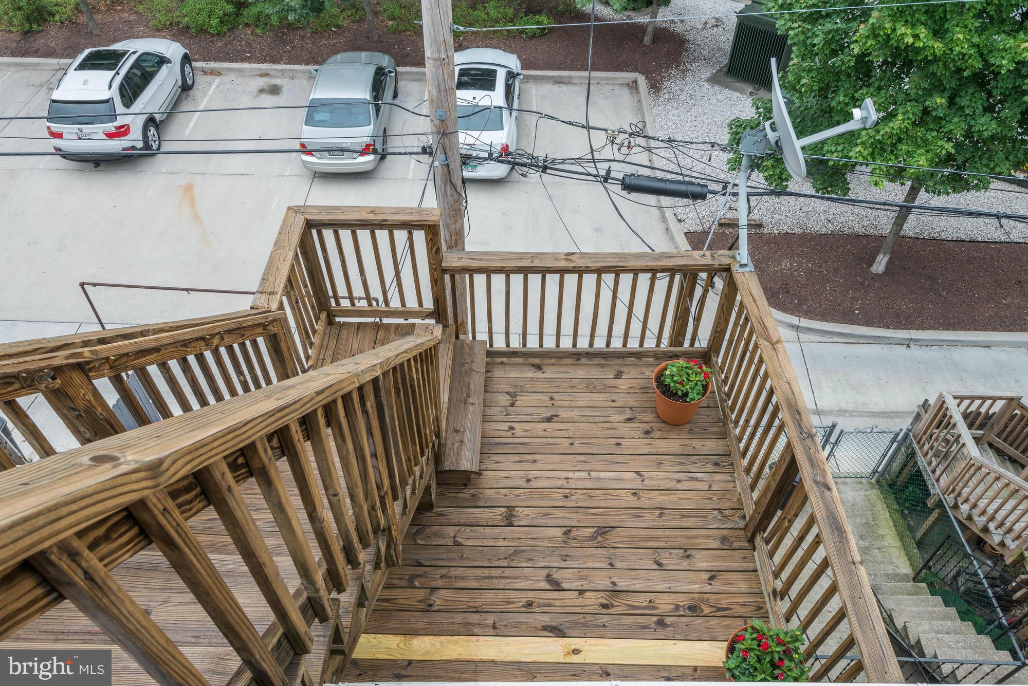 LOCUST POINT - Residential