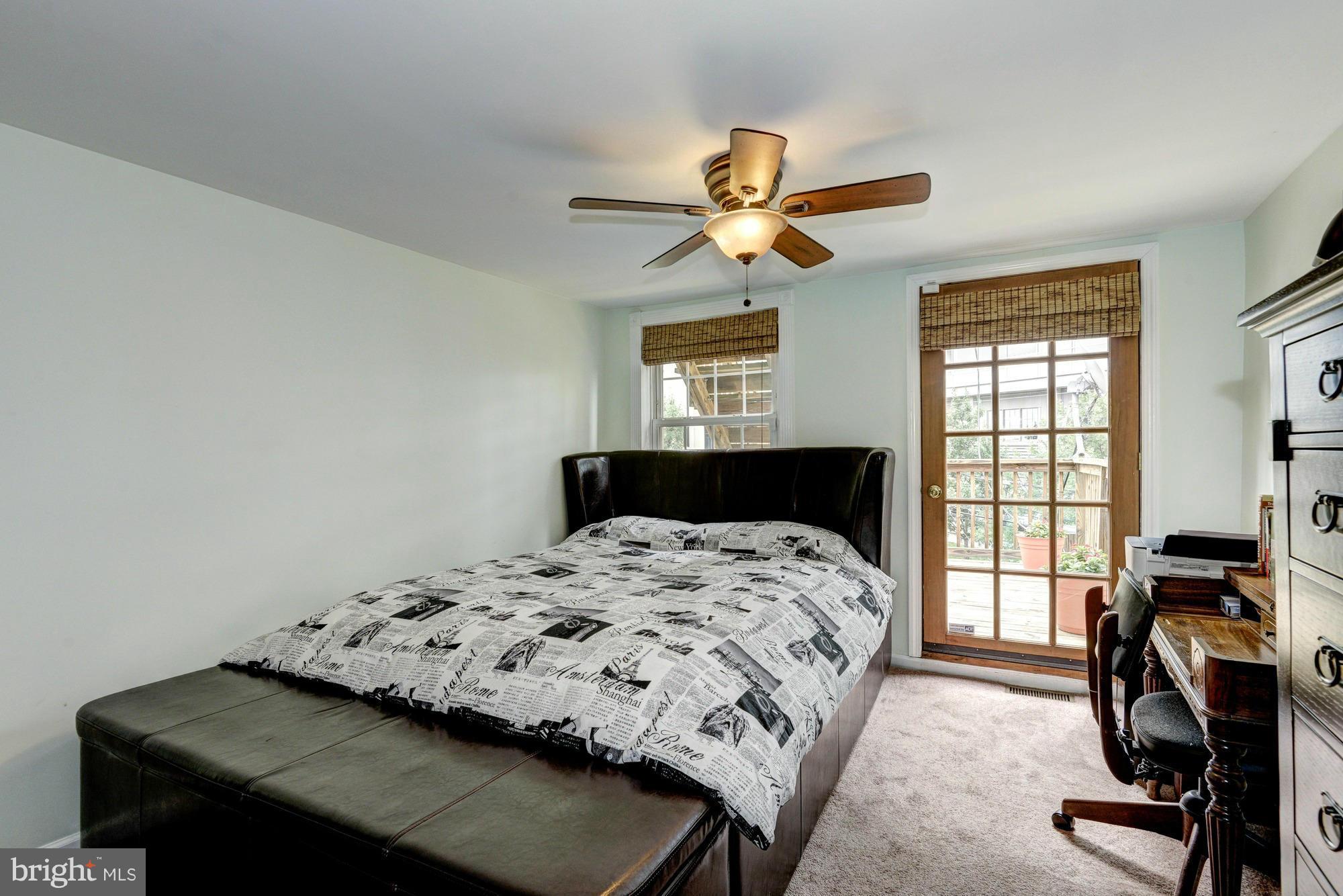 LOCUST POINT - Residential