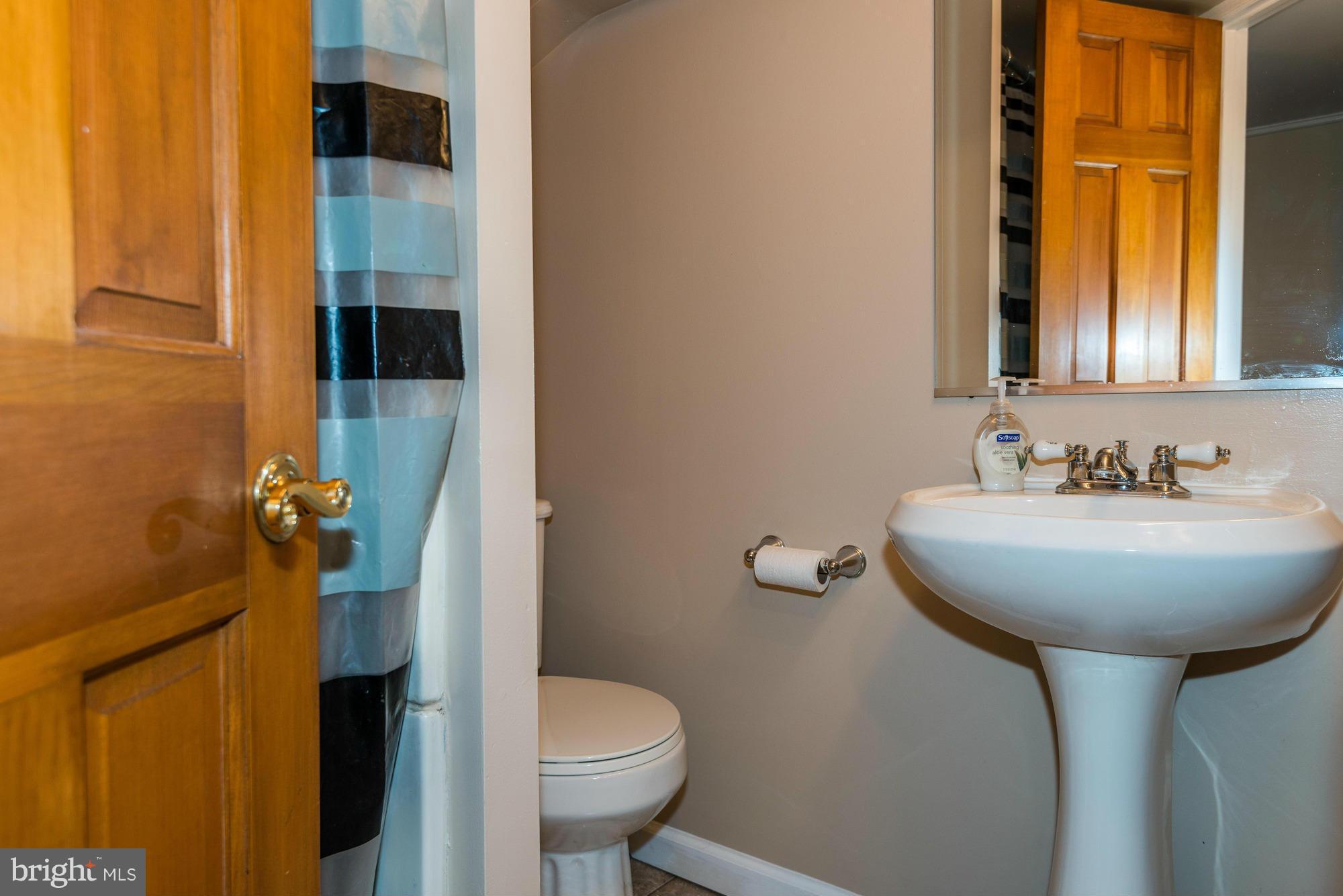 LOCUST POINT - Residential