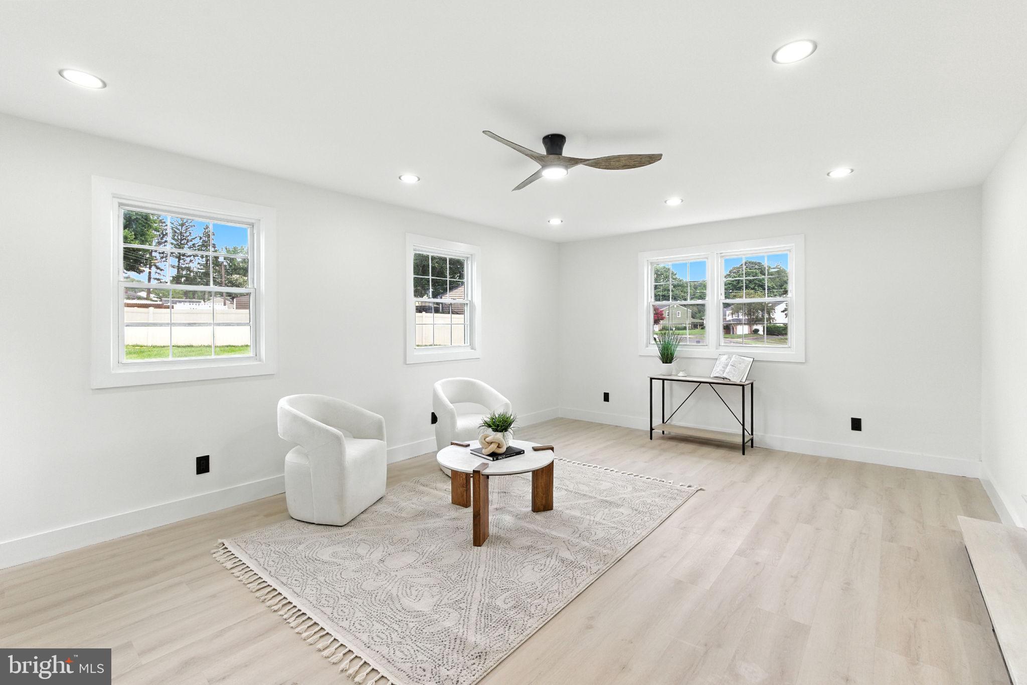 BURGUNDY HILLS - Residential