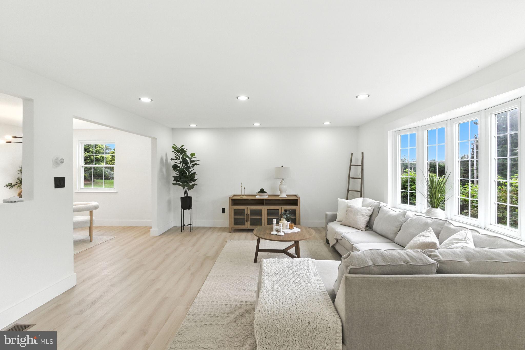 BURGUNDY HILLS - Residential