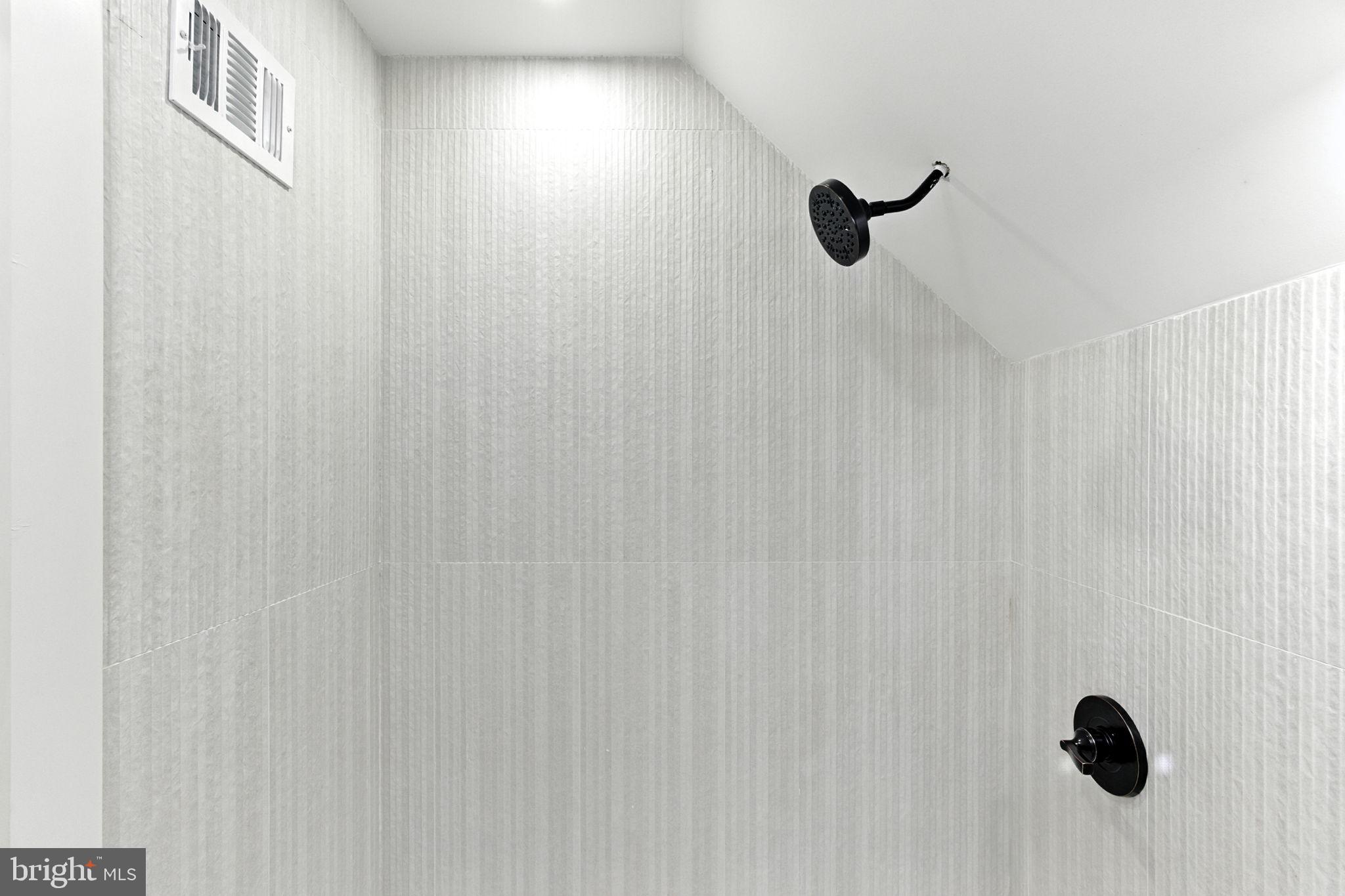 BURGUNDY HILLS - Residential