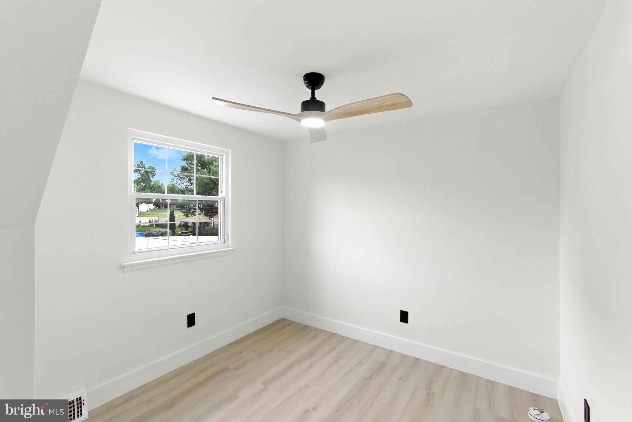 BURGUNDY HILLS - Residential