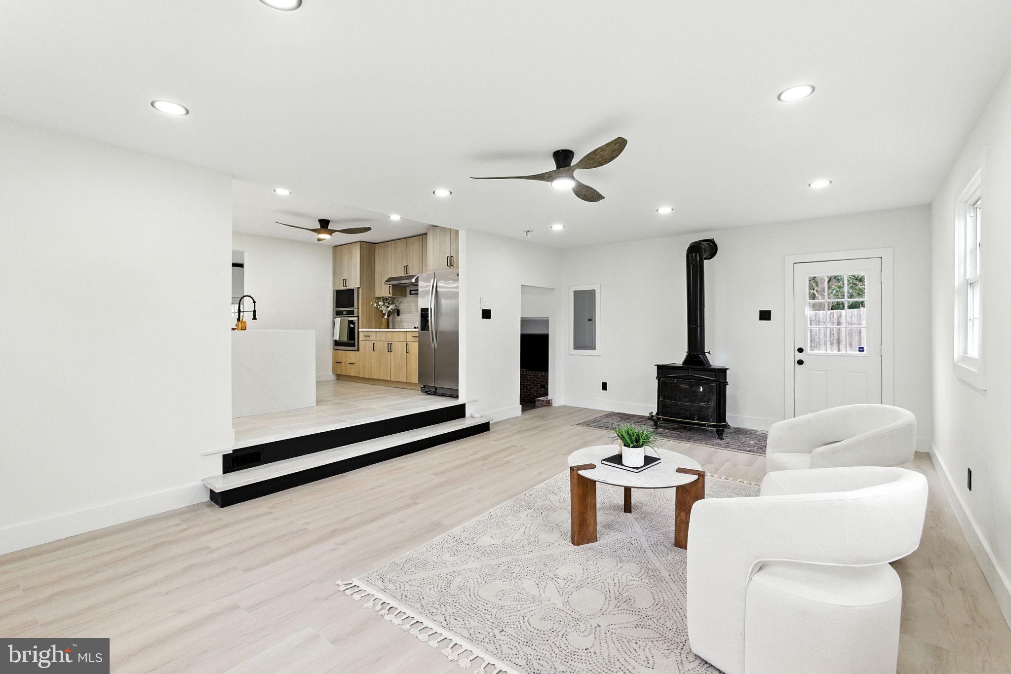 BURGUNDY HILLS - Residential