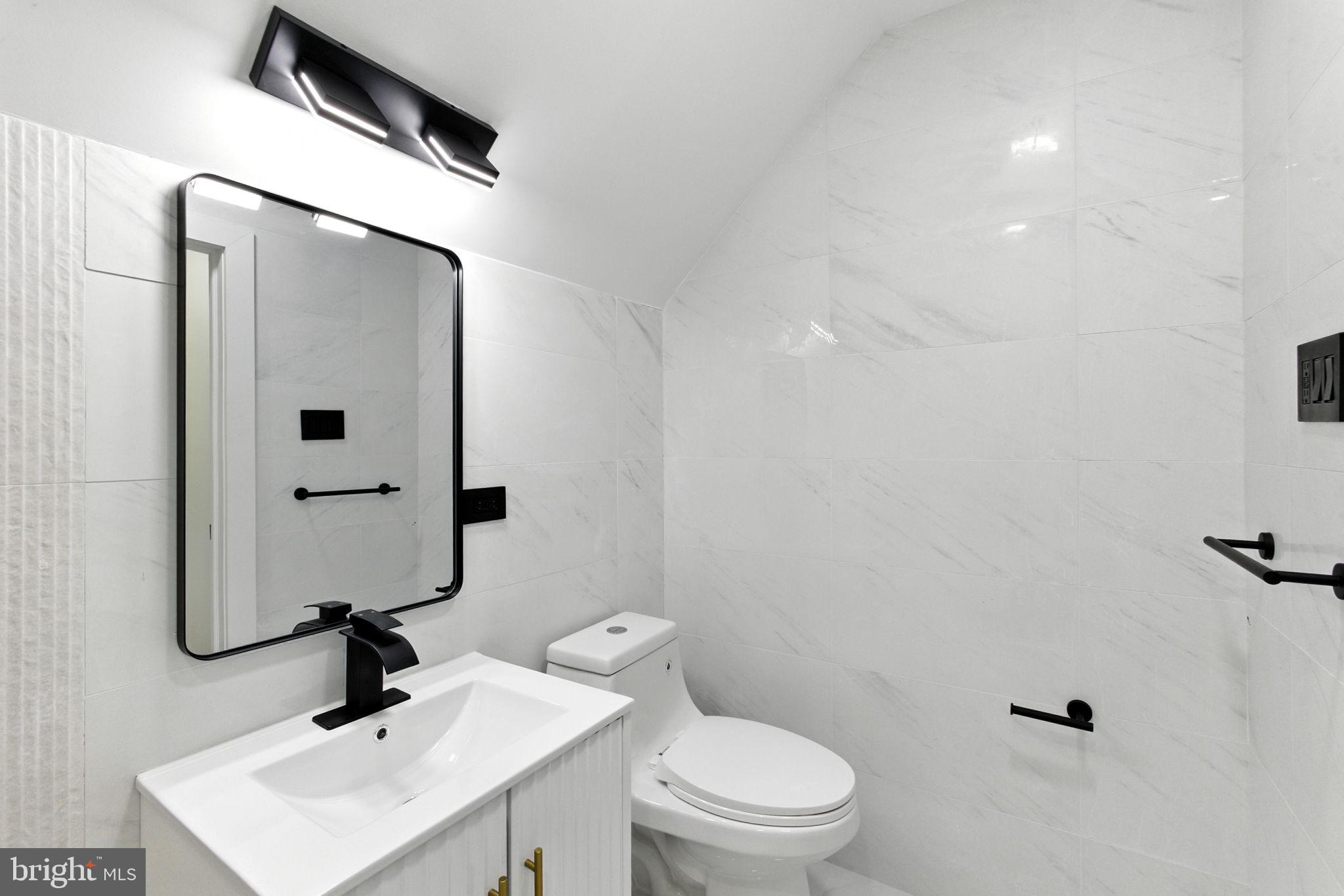 BURGUNDY HILLS - Residential