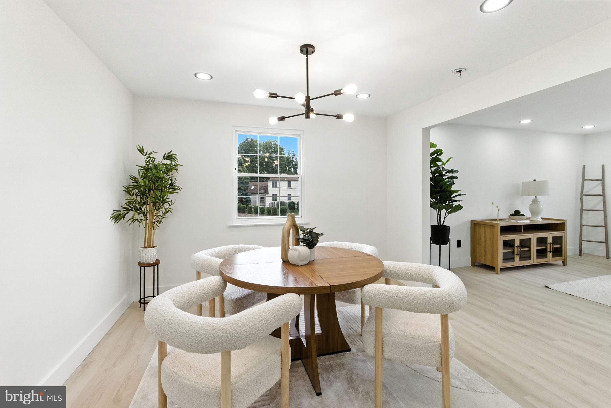 BURGUNDY HILLS - Residential