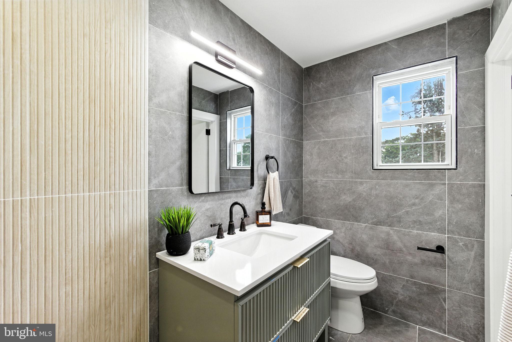 BURGUNDY HILLS - Residential