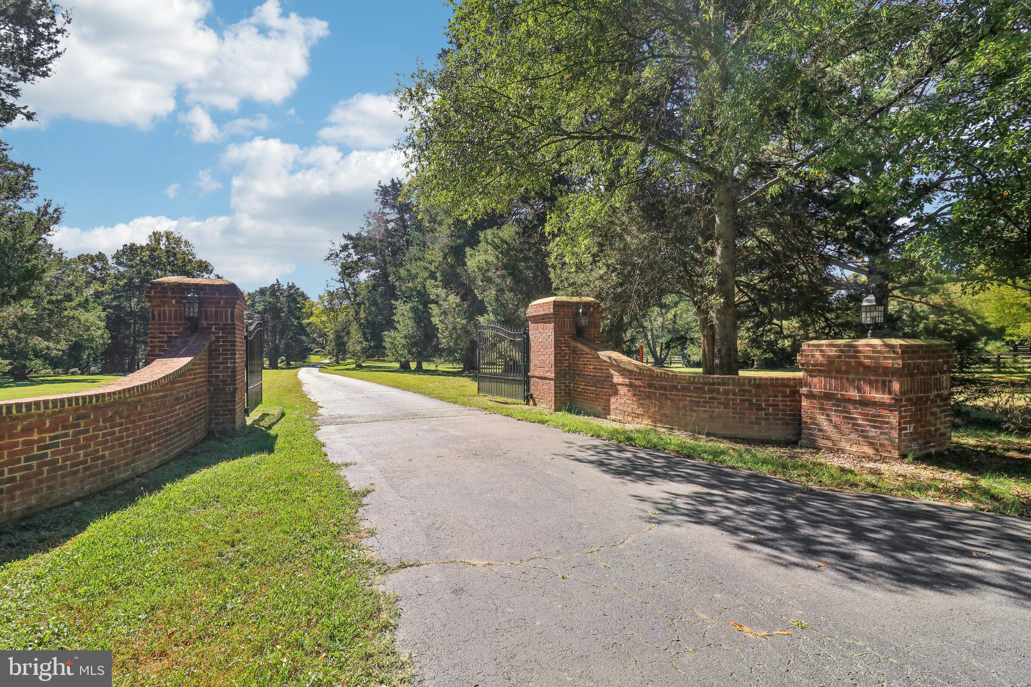 SPRINGFIELD FARMS - Residential