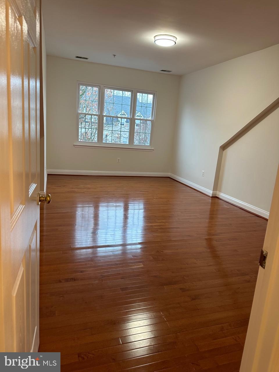 PINEY ORCHARD - Residential Lease