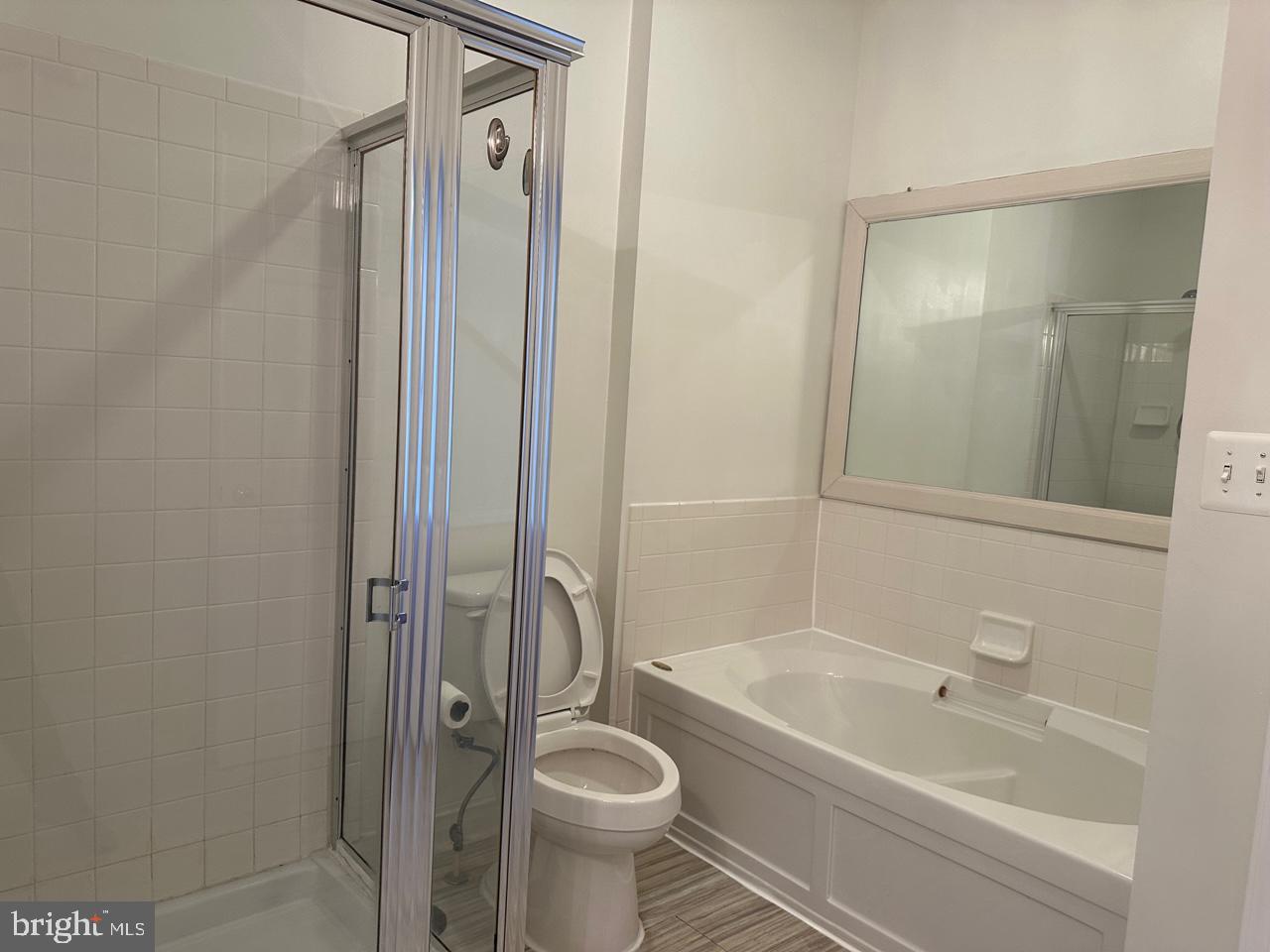 PINEY ORCHARD - Residential Lease