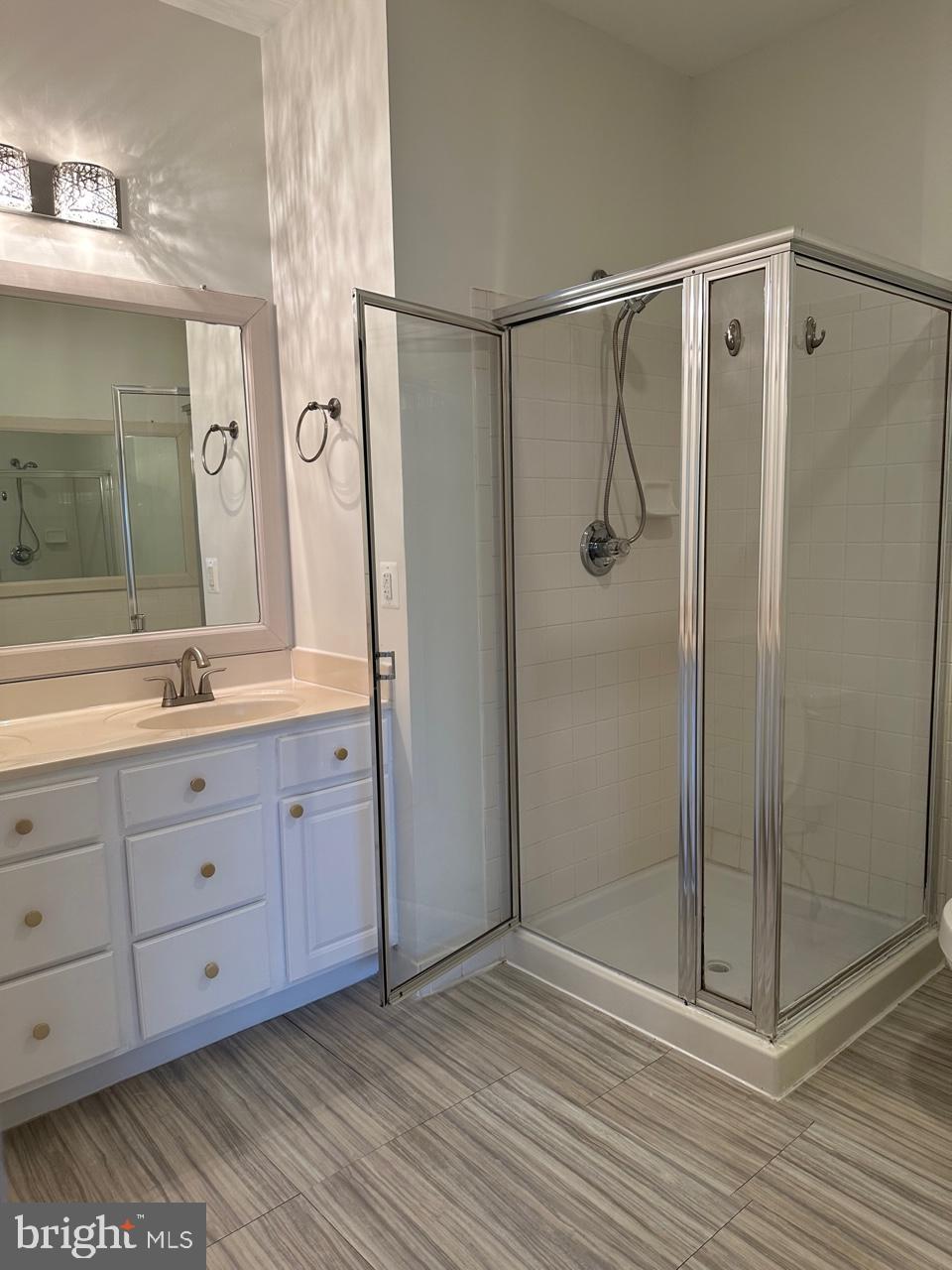 PINEY ORCHARD - Residential Lease