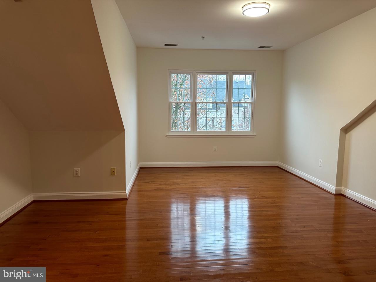 PINEY ORCHARD - Residential Lease