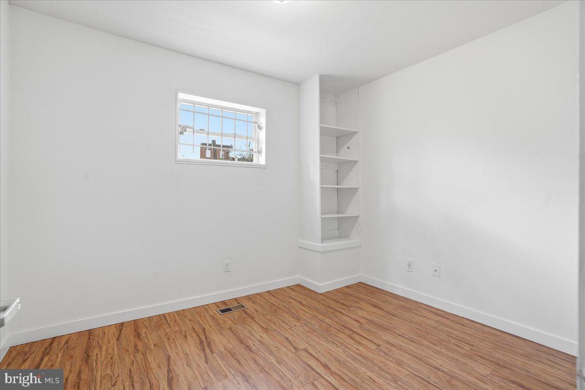 YORKTOWN - Residential Income