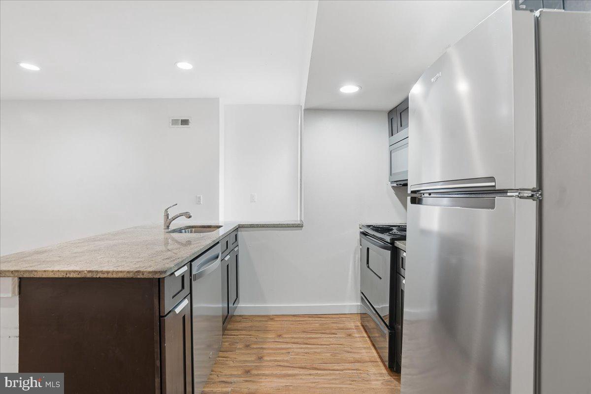 YORKTOWN - Residential Income