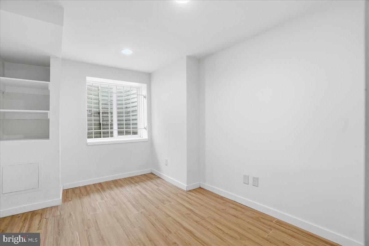 YORKTOWN - Residential Income