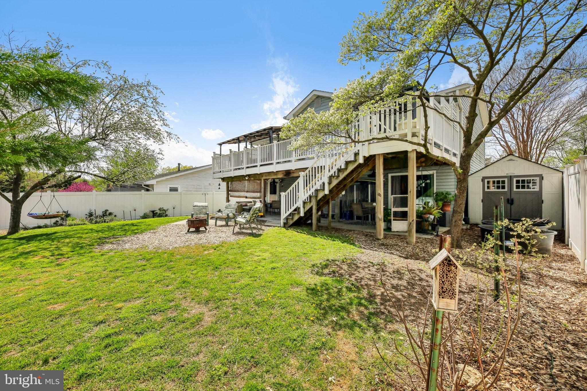 THE PROVINCES - Residential