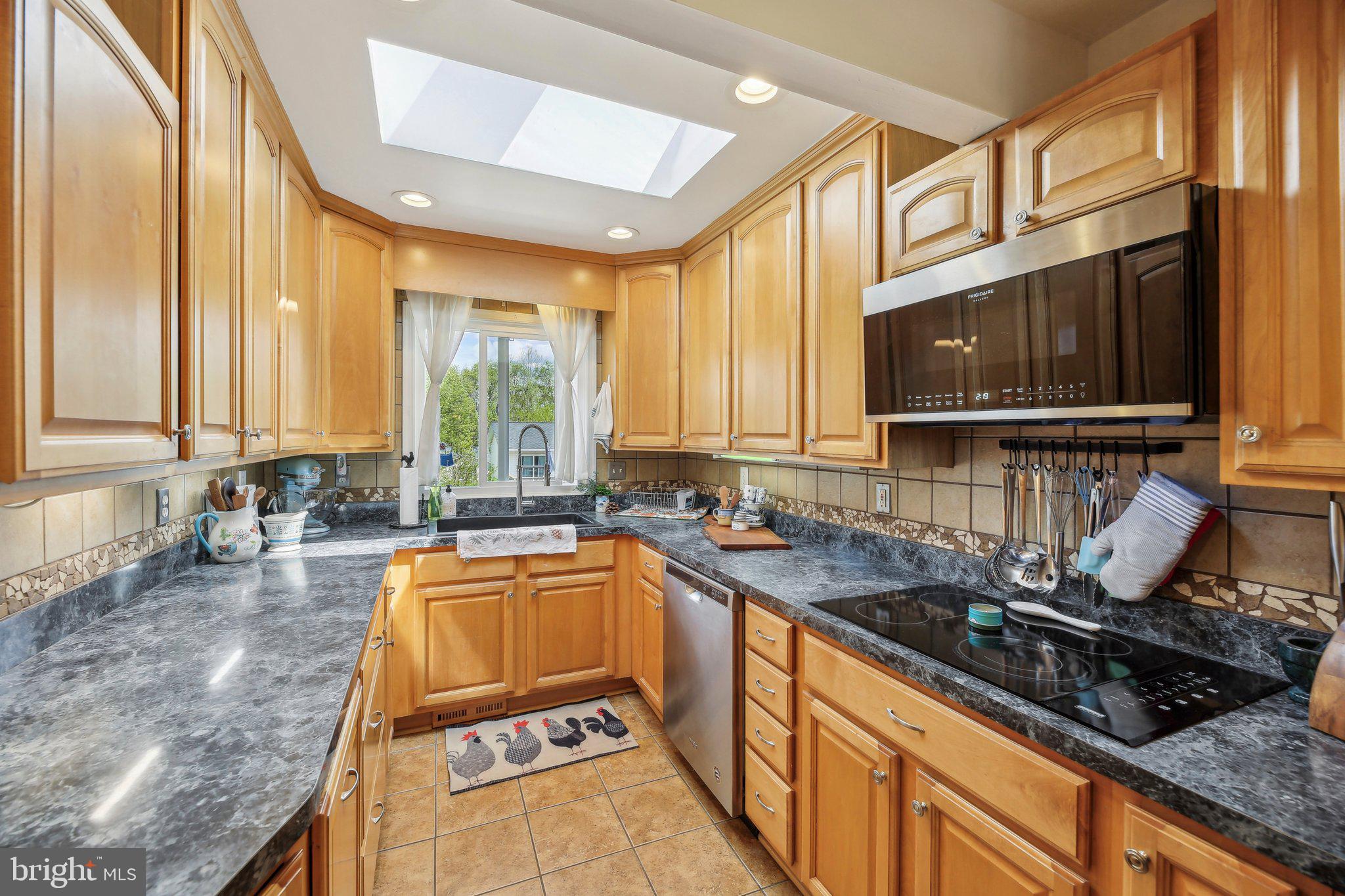 THE PROVINCES - Residential